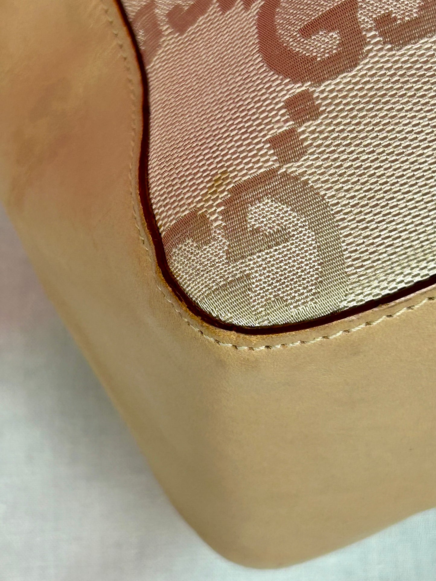 Jumbo GG Shoulder Bag Gucci