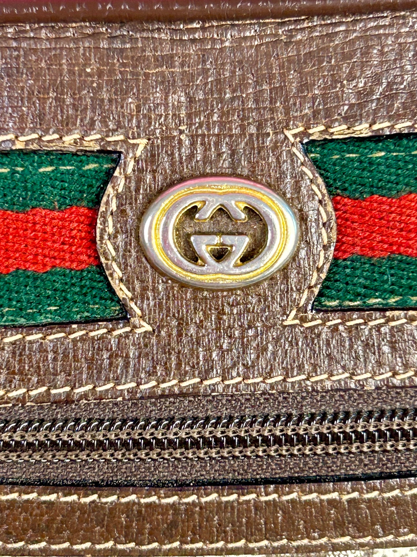 Gucci Large Sherry Line