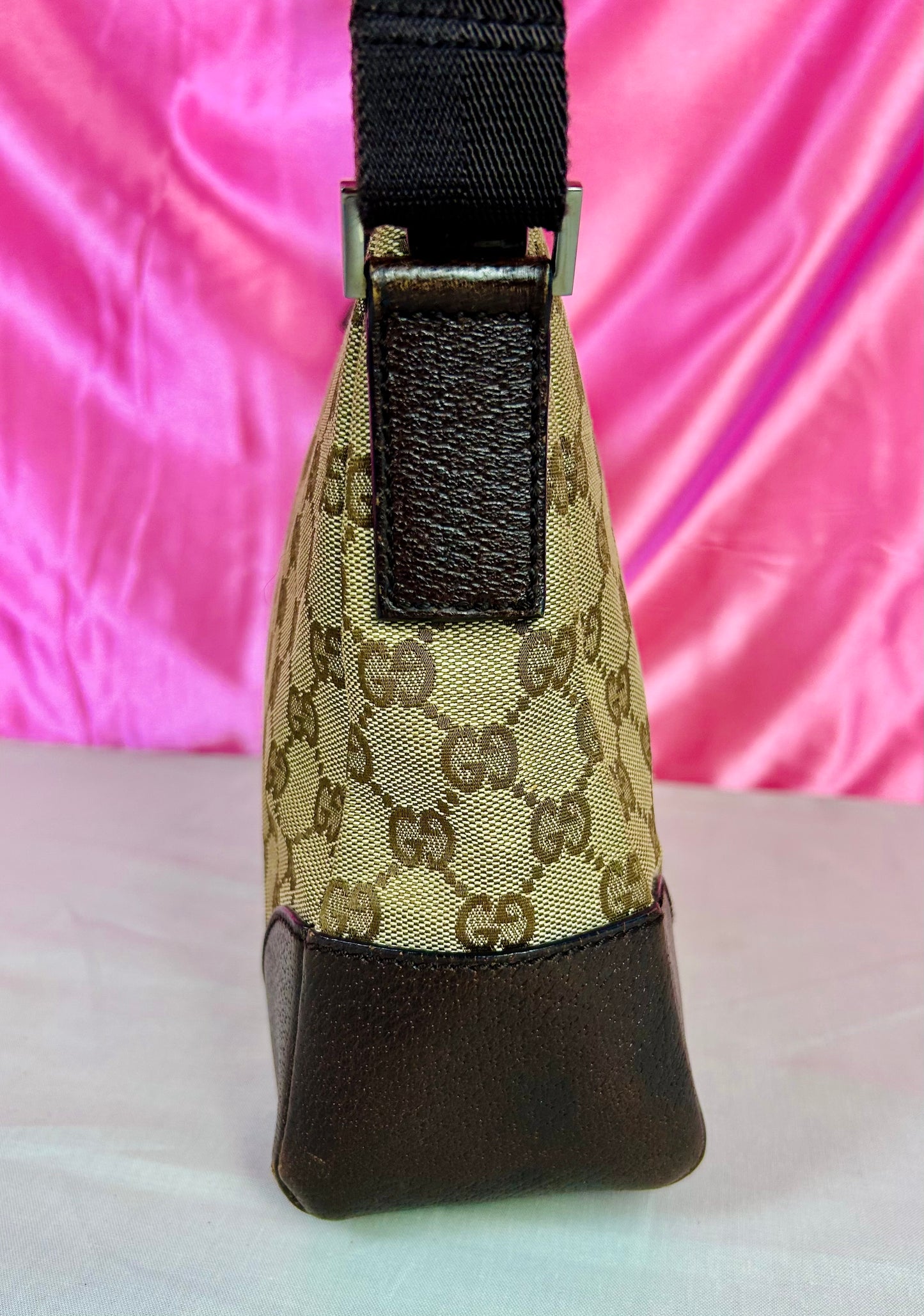 Gucci Supreme Crossbody (New Model)