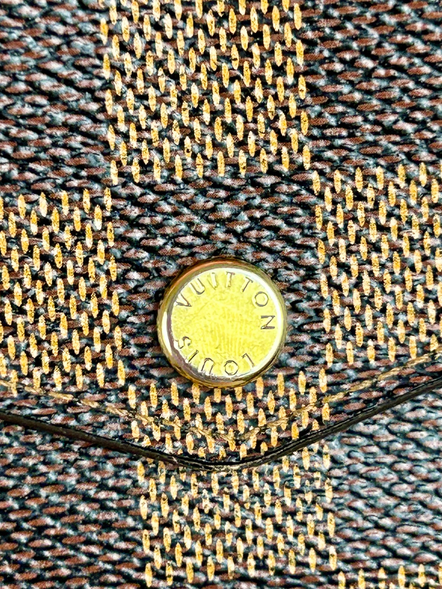 New Model Sarah Wallet in DE