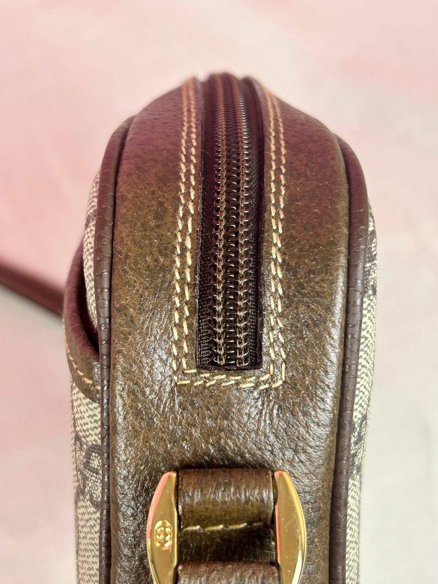 Vintage Gucci Supreme Sling