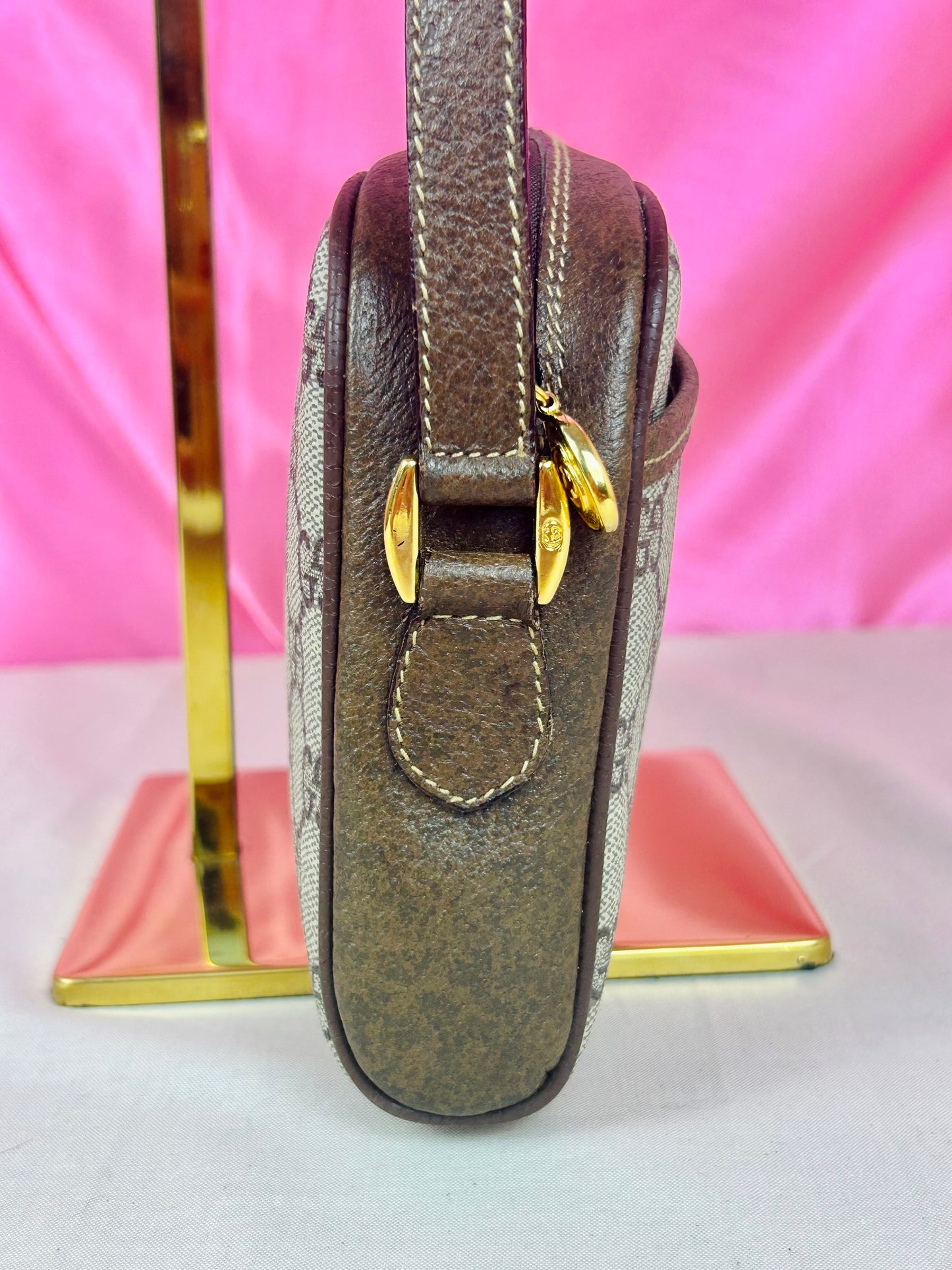 Vintage Gucci Supreme Sling