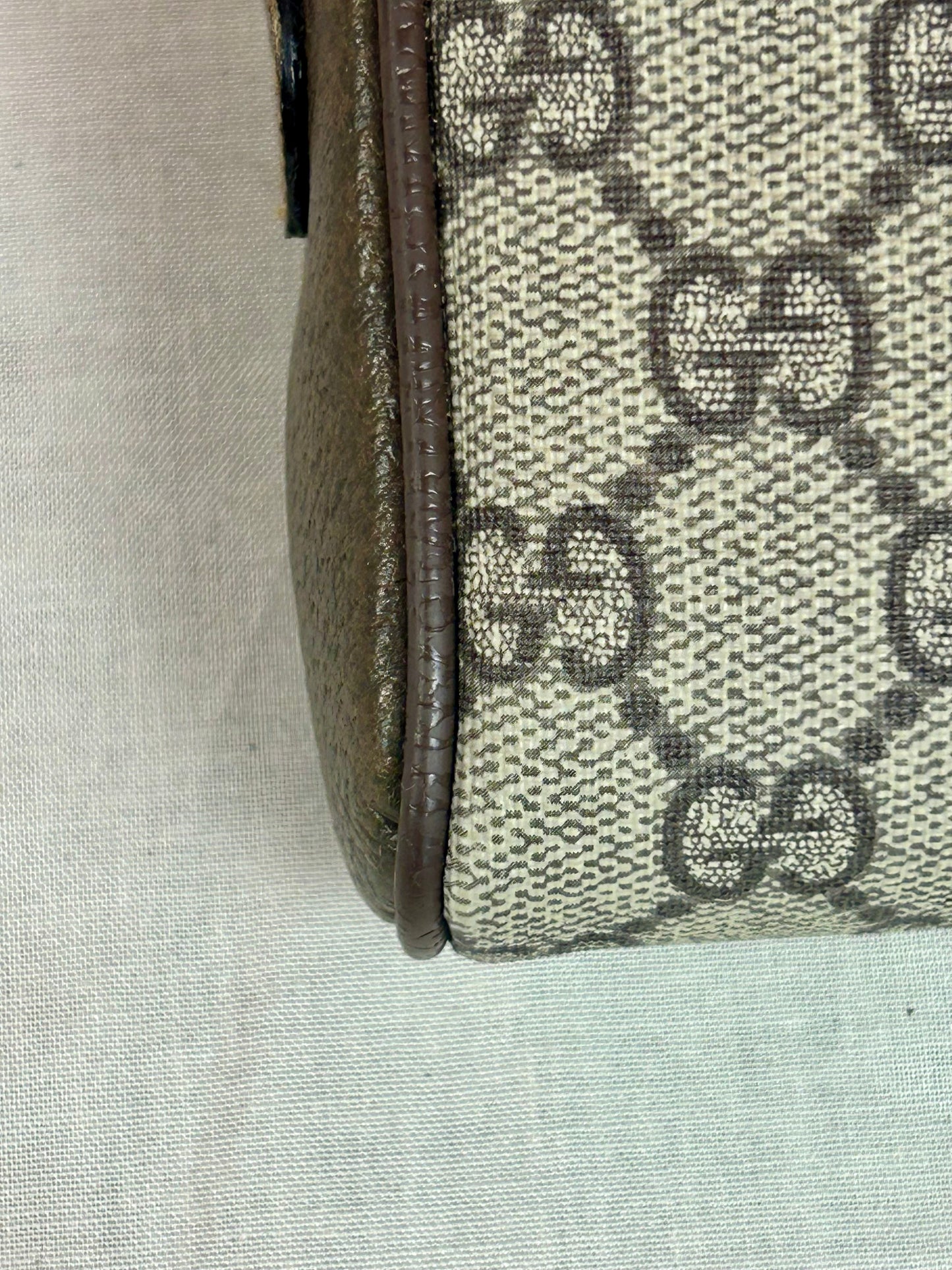 Vintage Gucci Supreme Sling