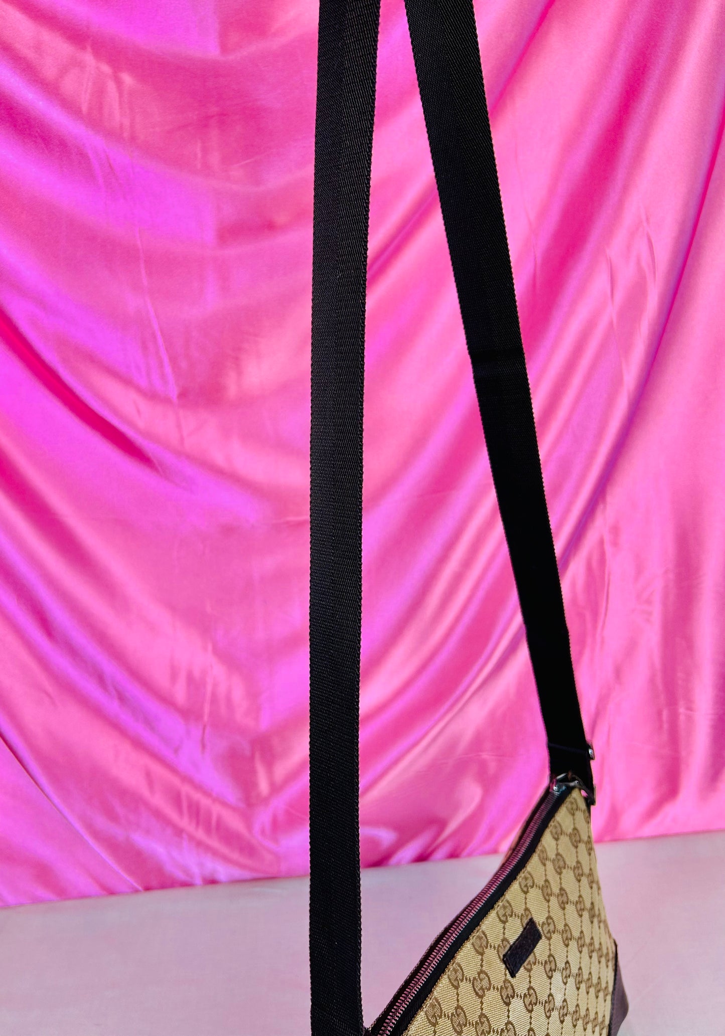 Gucci Supreme Crossbody (New Model)