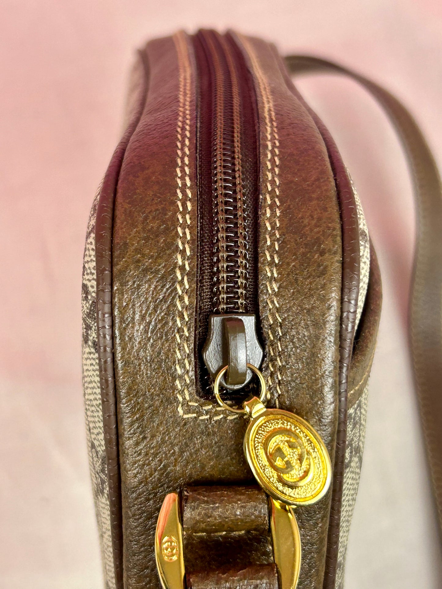 Vintage Gucci Supreme Sling