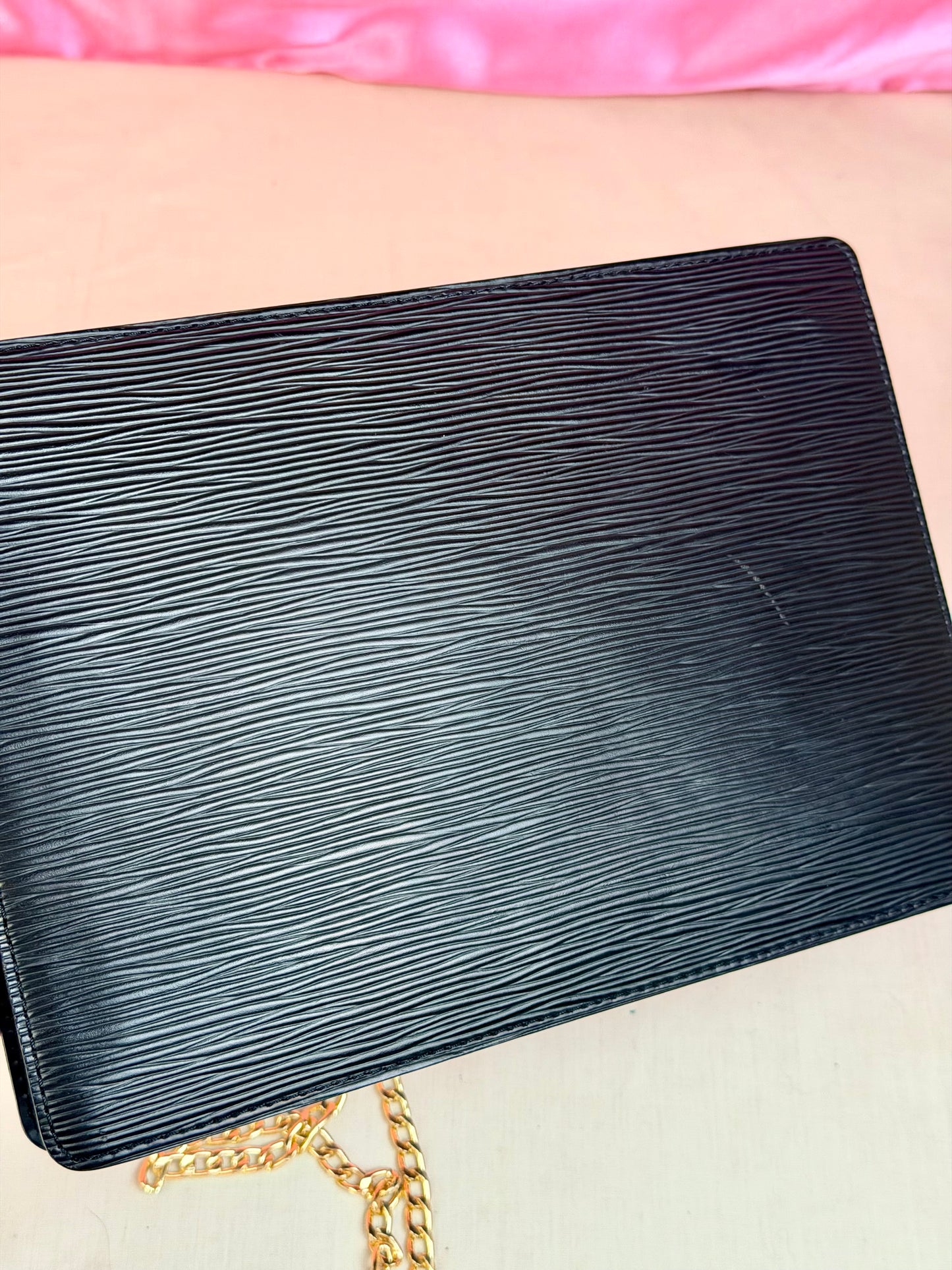 Black Epi Homme Clutch