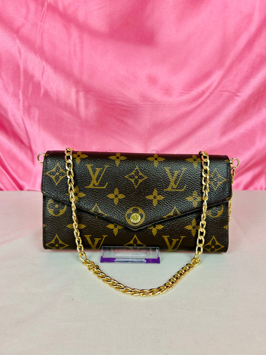 Sarah Wallet NM in Monogram/Brown