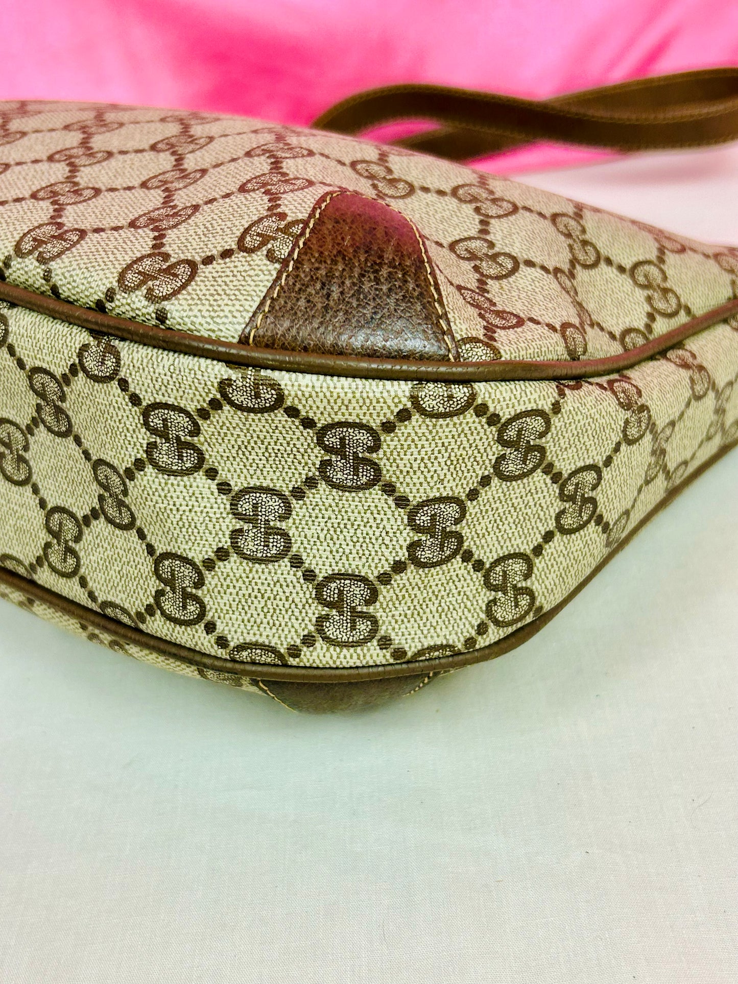 Medium Vintage Supreme