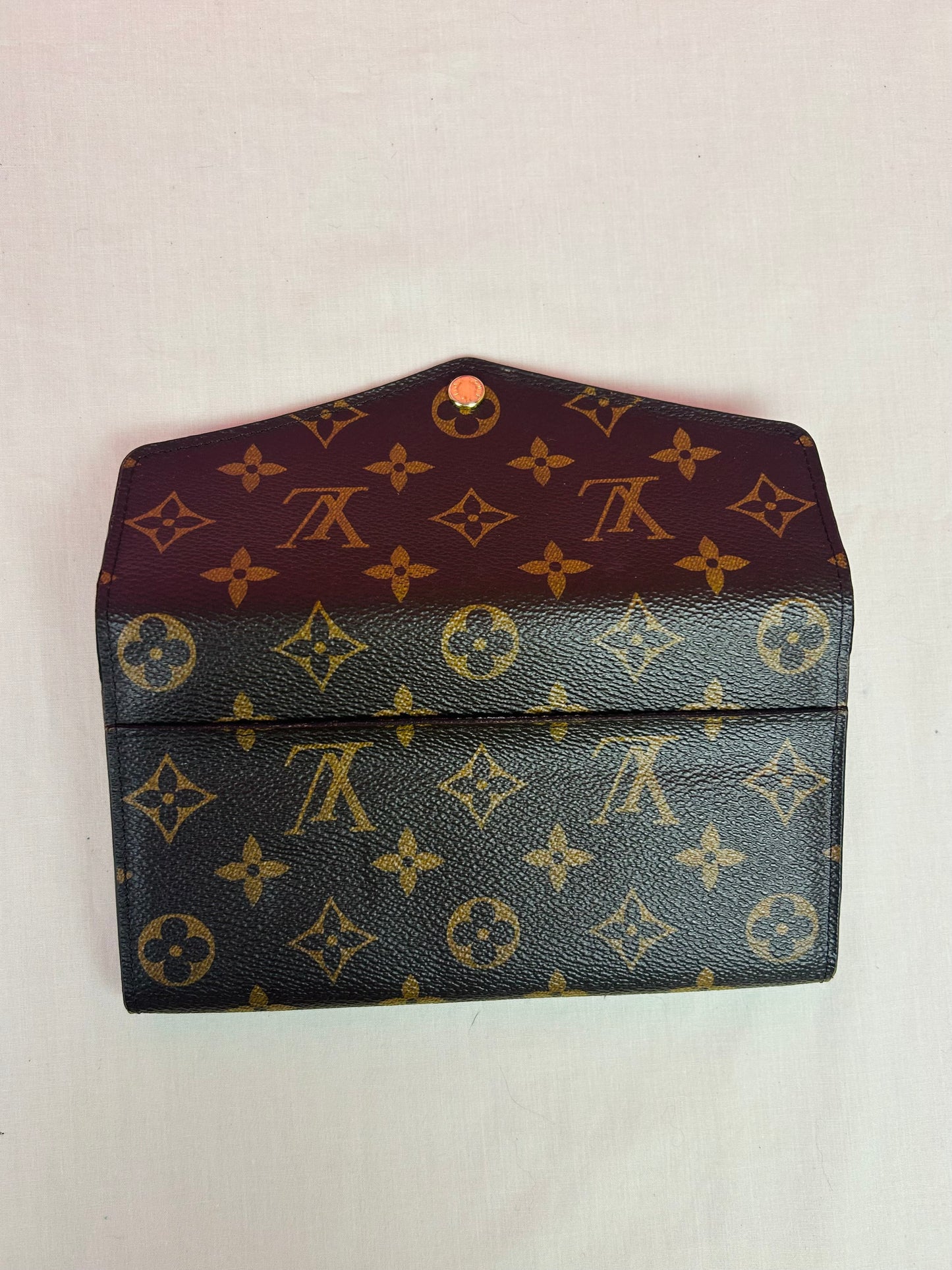 Sarah Wallet NM Monogram/Berry