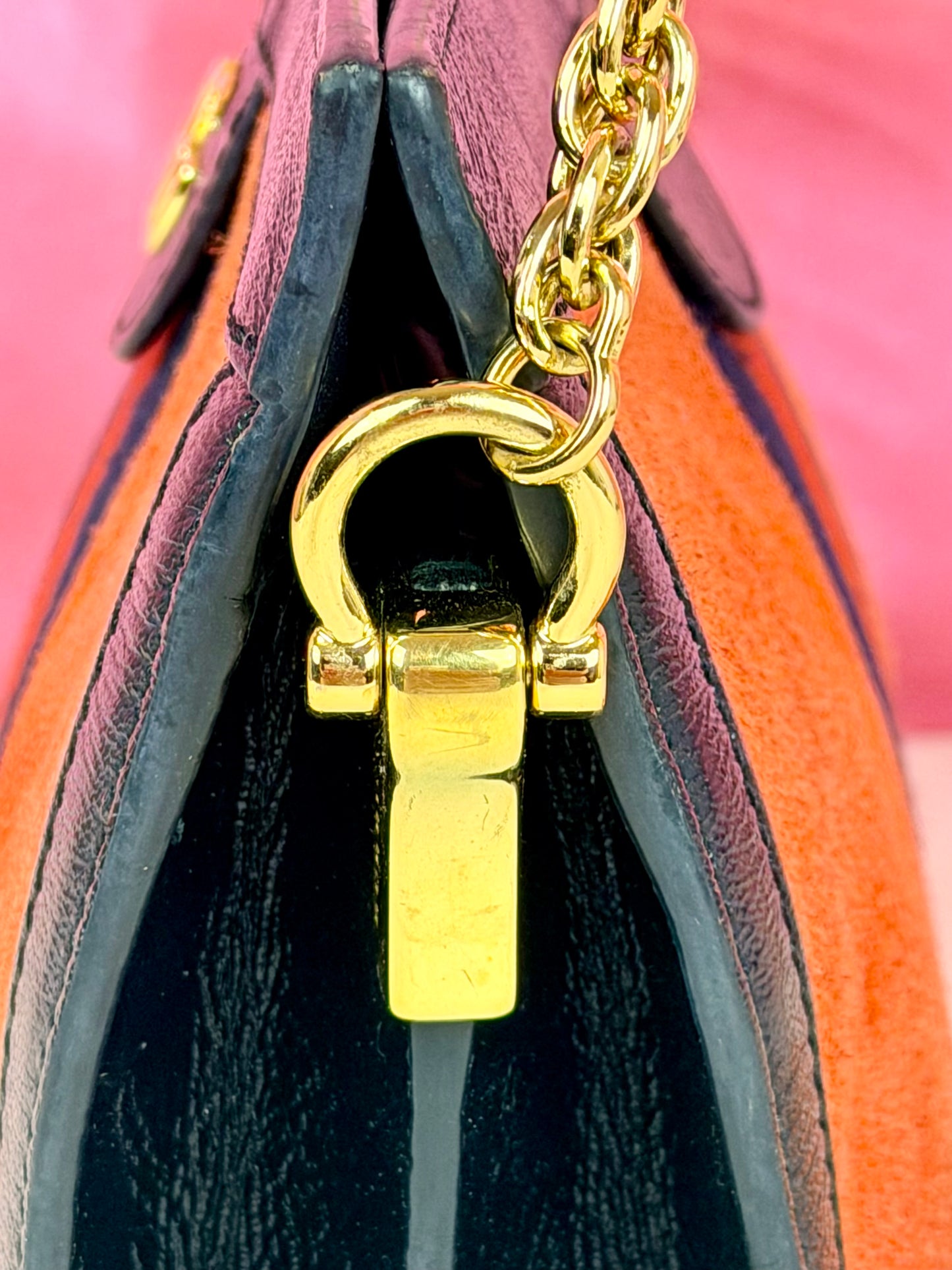 Red Suede Ophedia