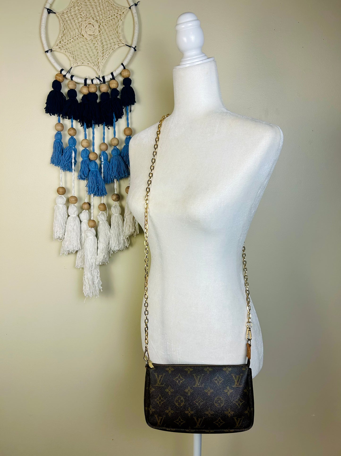 Pochette Accessories