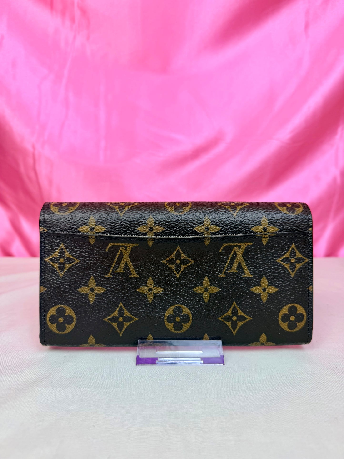 Sarah Wallet NM Monogram/Berry