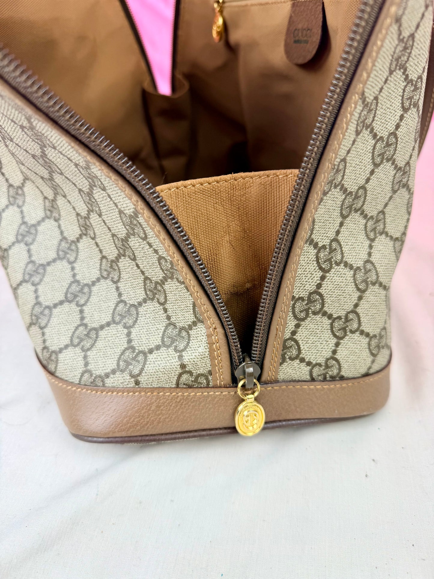 Gucci Supreme Alma