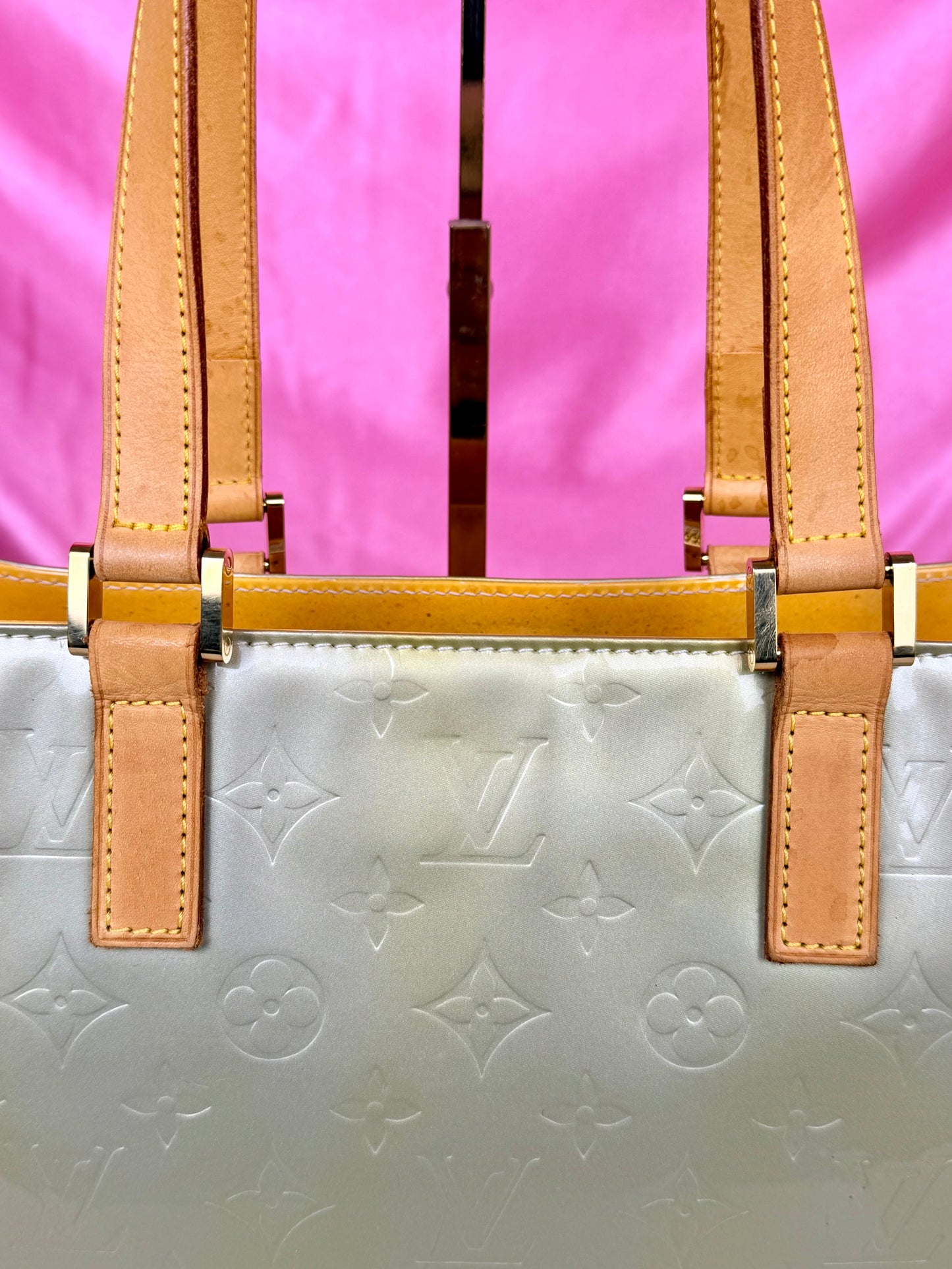 Colombus Tote in Green Vernis