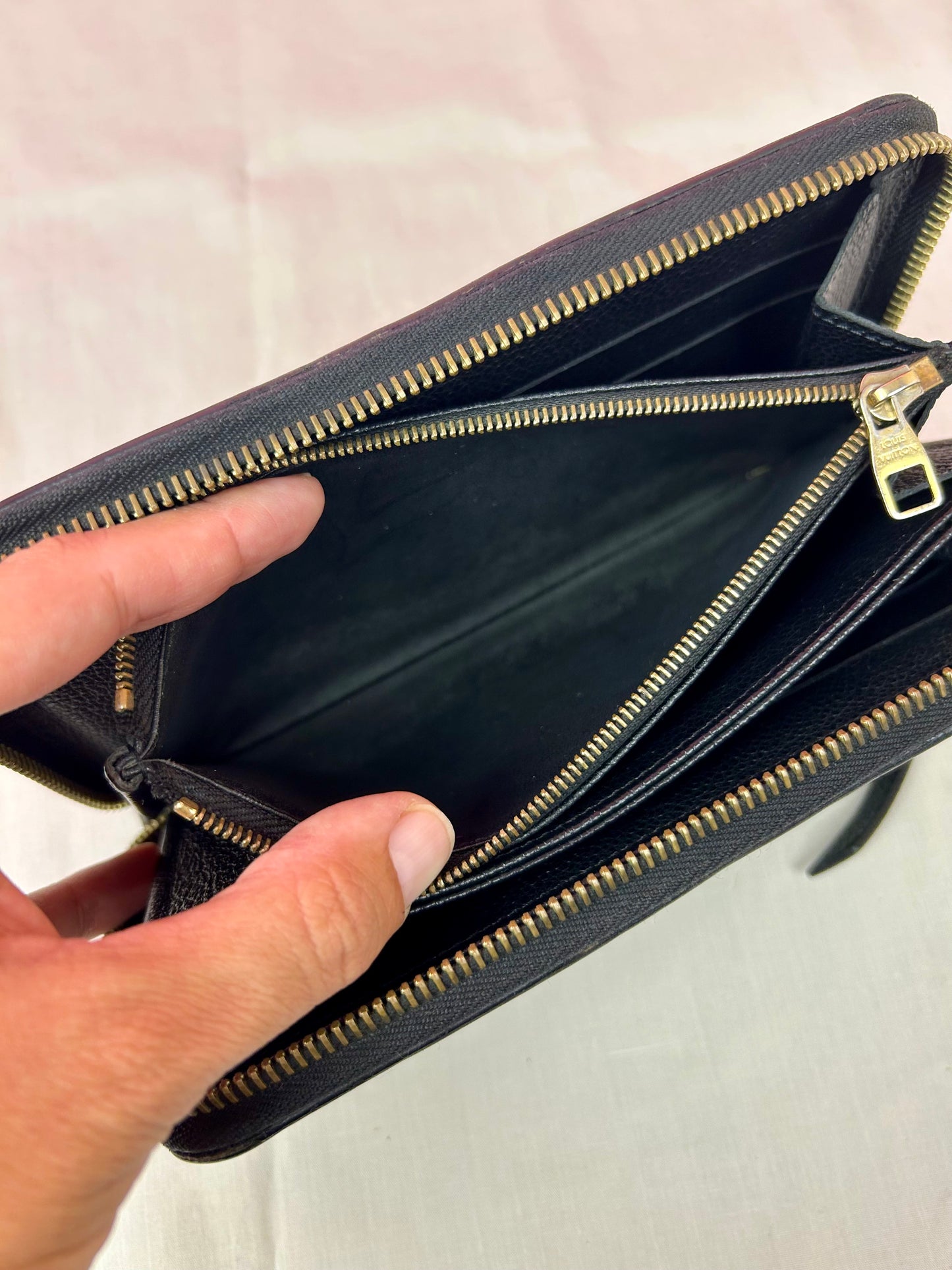 Black Empreinte Zippy Wallet