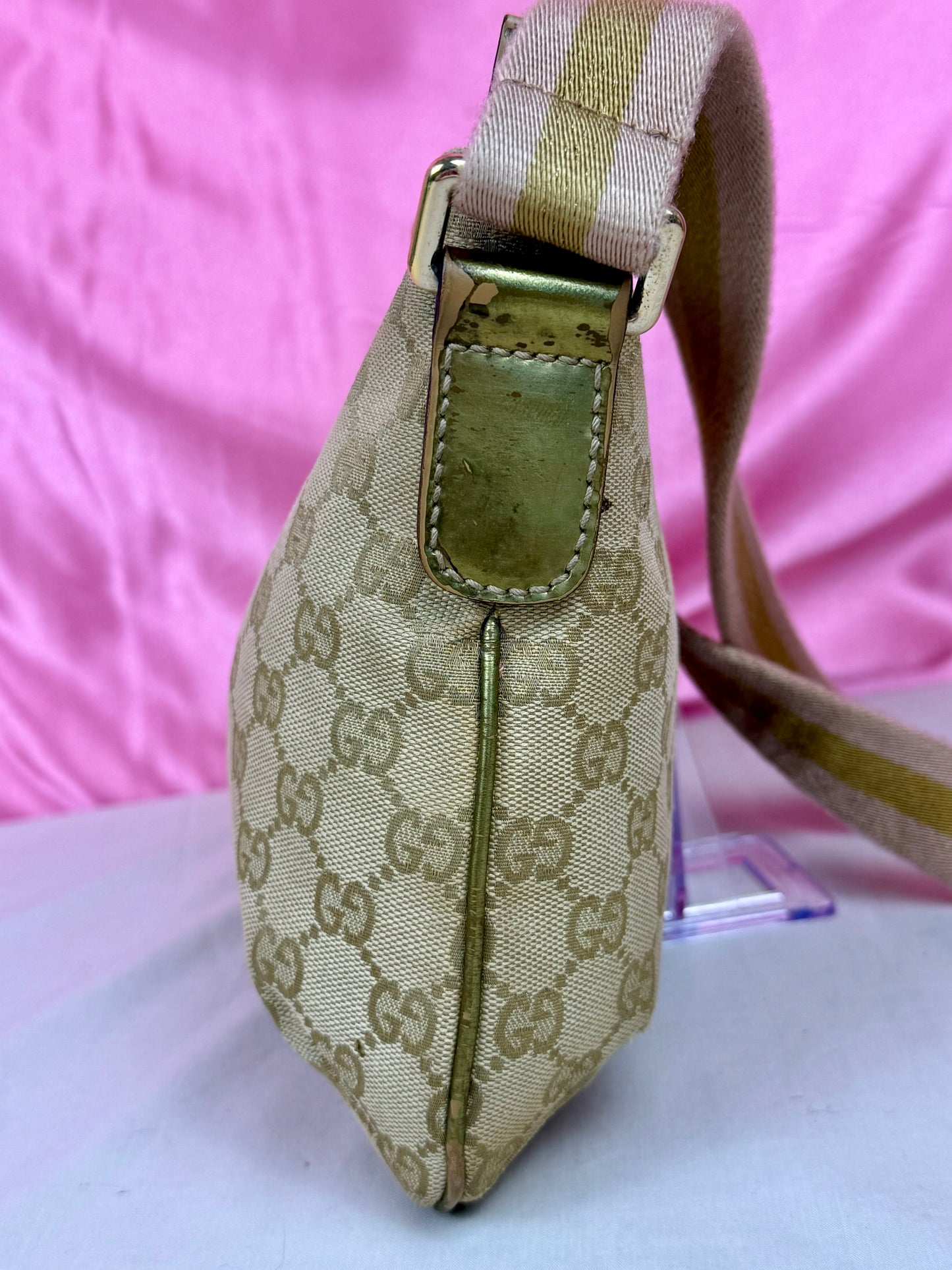 Gucci Metallic Messenger