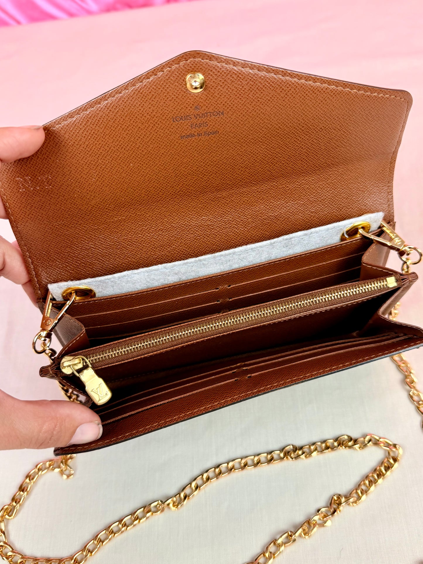 Sarah Wallet NM in Mono/Brown