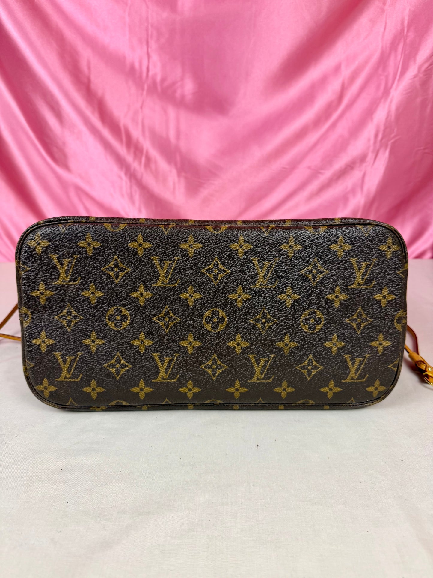 Neverfull MM in Monogram/Beige