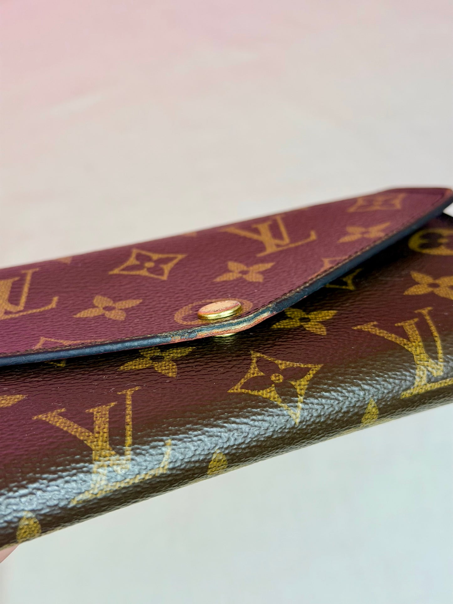 Sarah Wallet NM Monogram/Berry