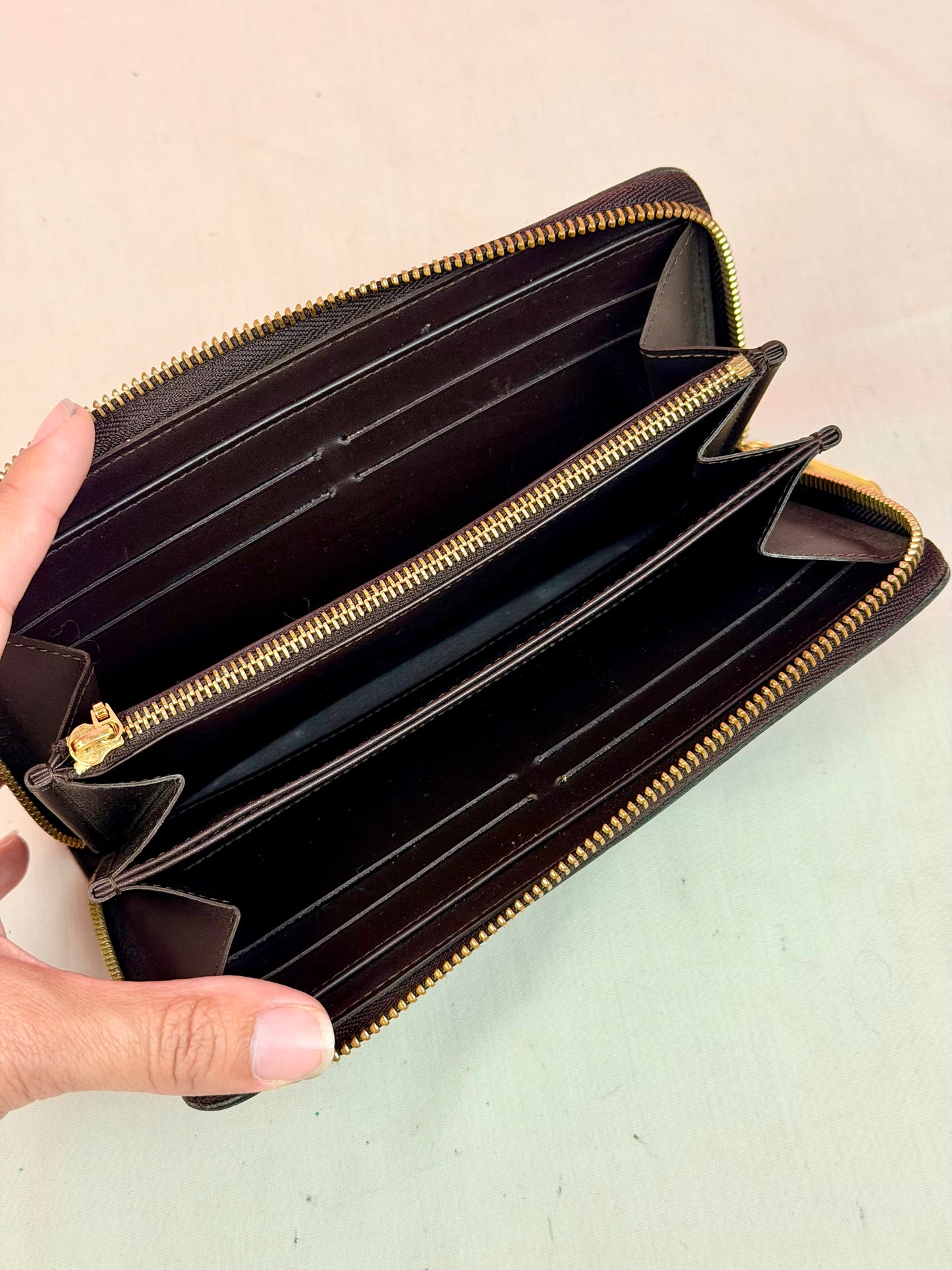 Amarathe Vernis Zippy Wallet