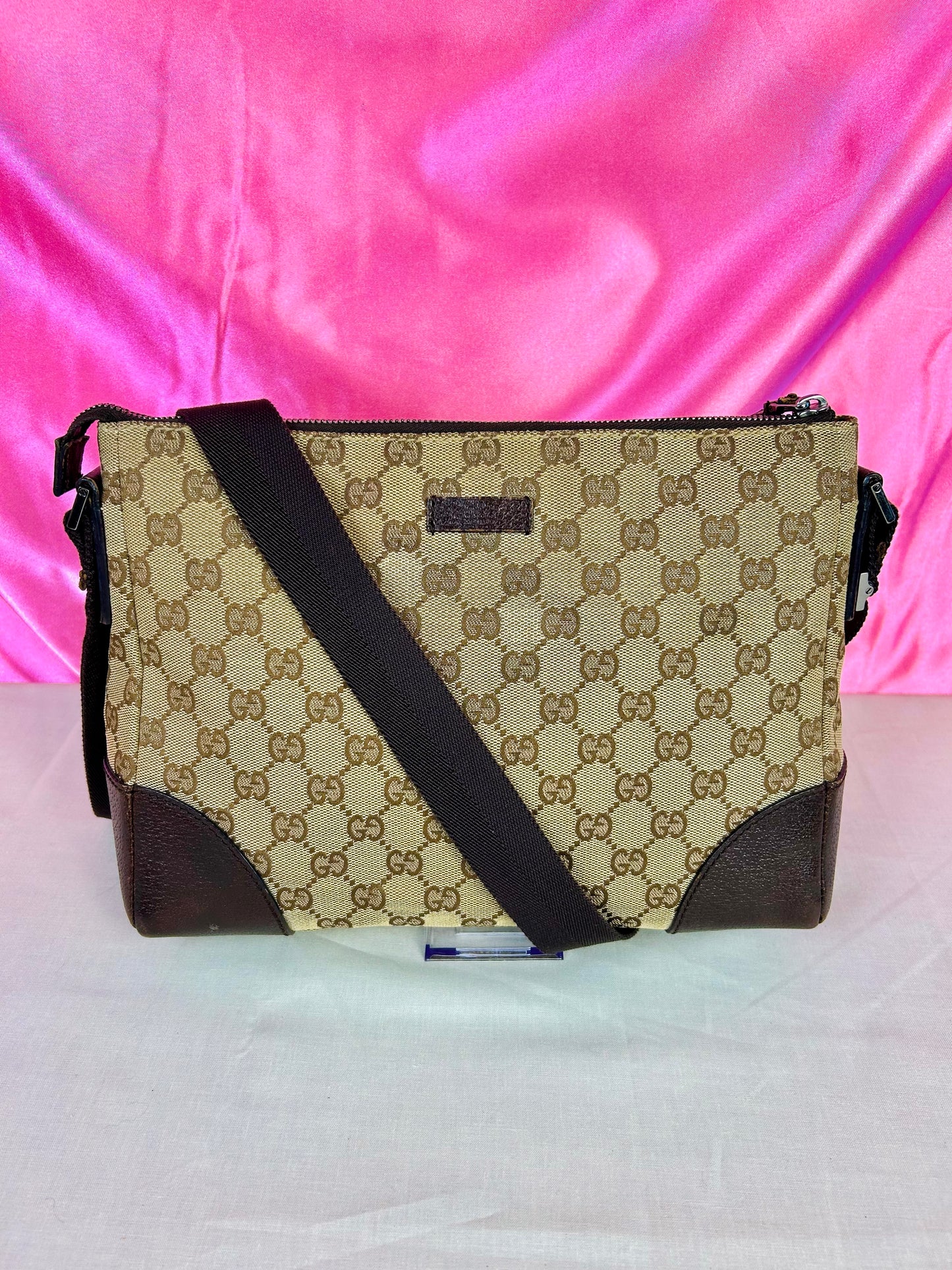 Gucci Supreme Crossbody (New Model)