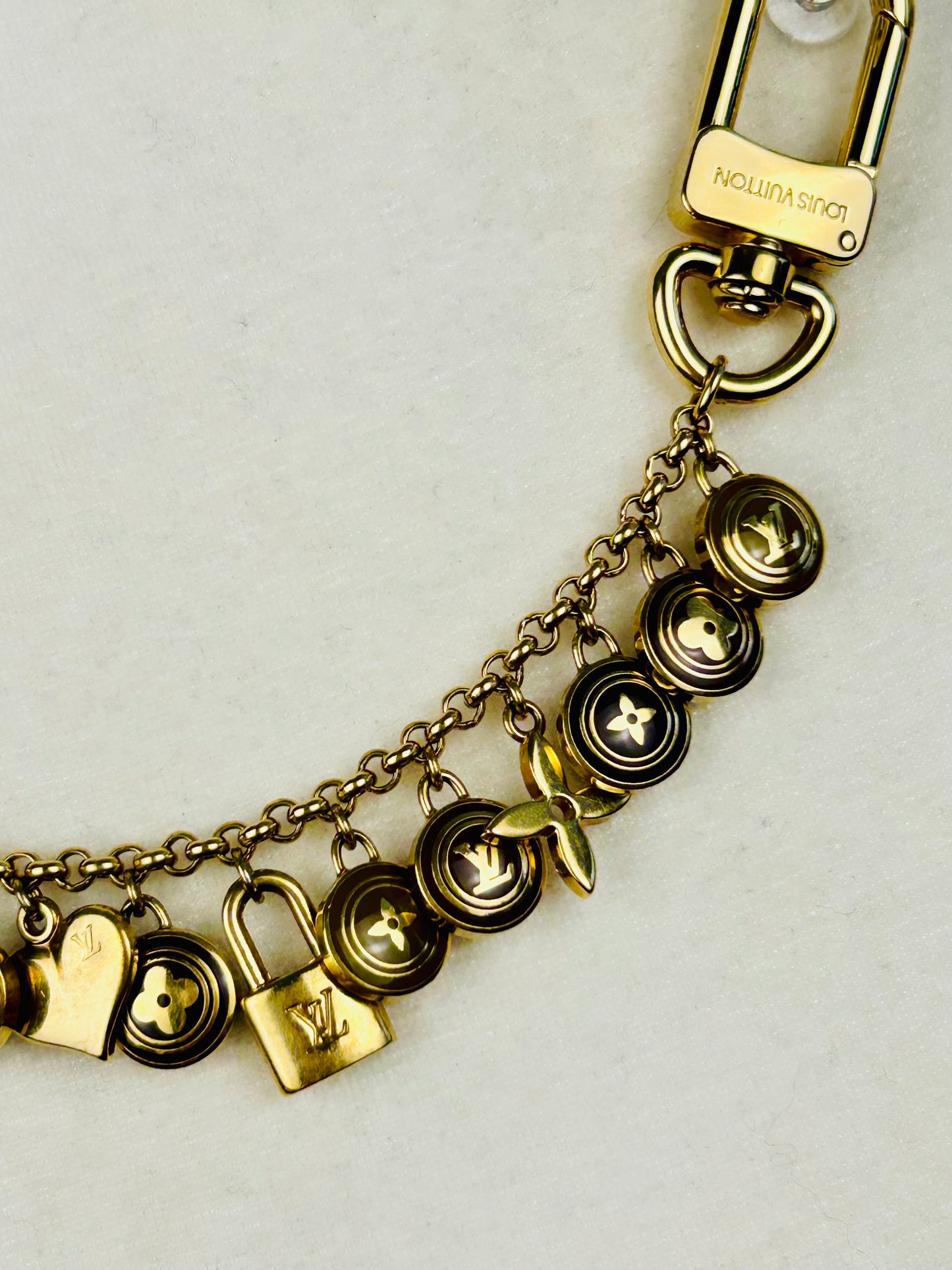 Brown Pastilles Charm Necklace