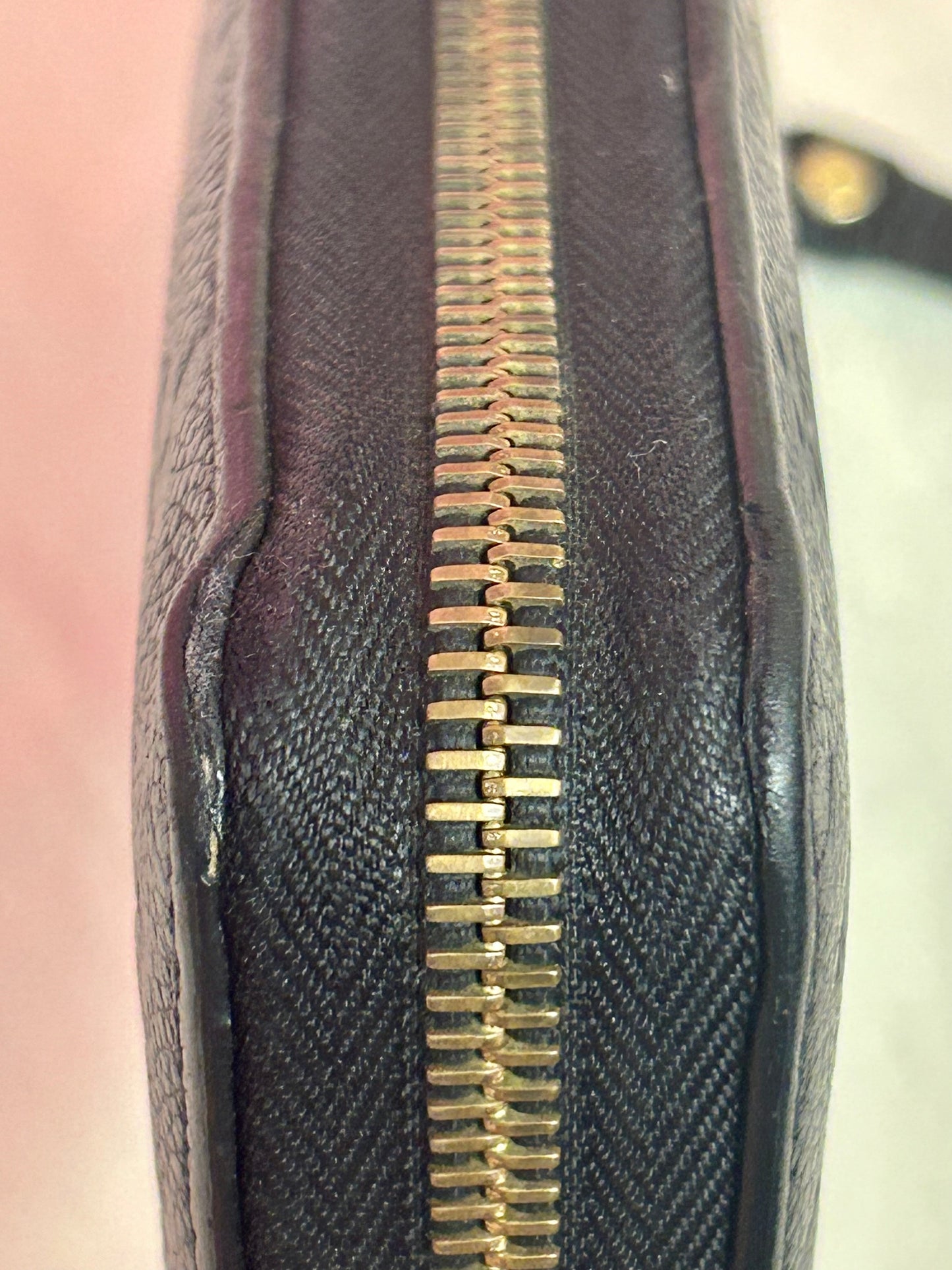 Black Empreinte Zippy Wallet