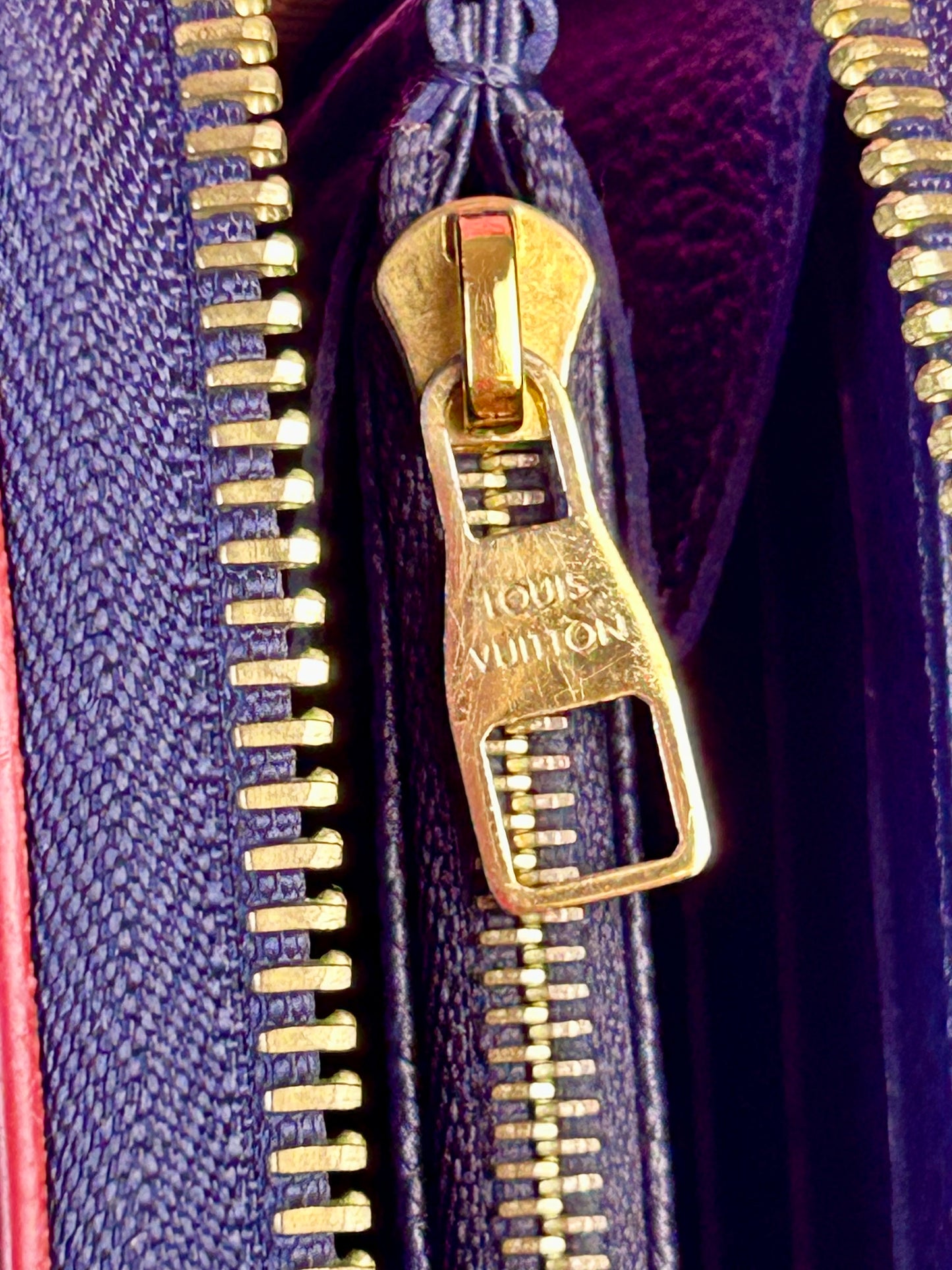Navy Empreinte Zippy Wallet