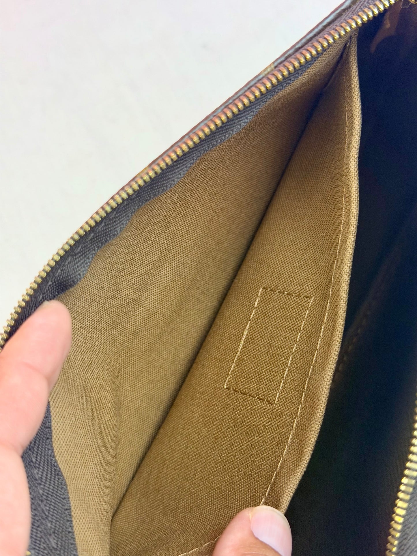 Large Pochette