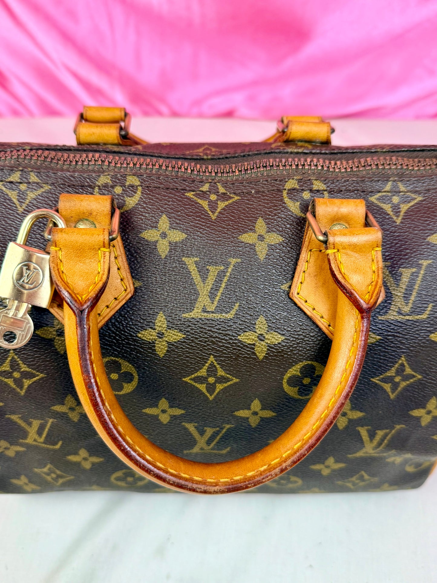 Vintage Speedy 25