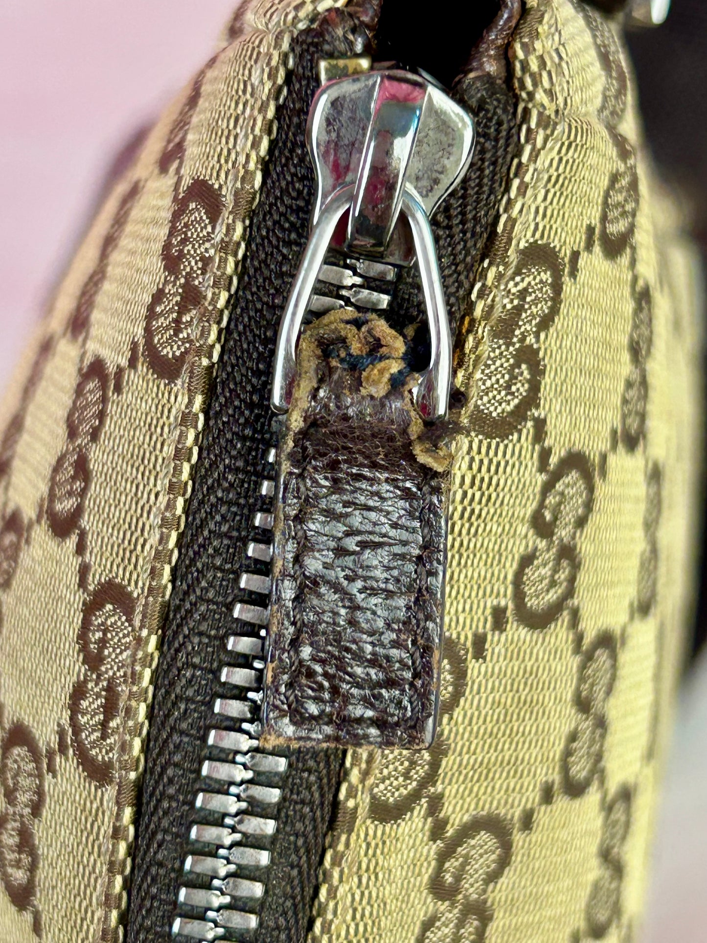 Gucci Supreme Crossbody (New Model)