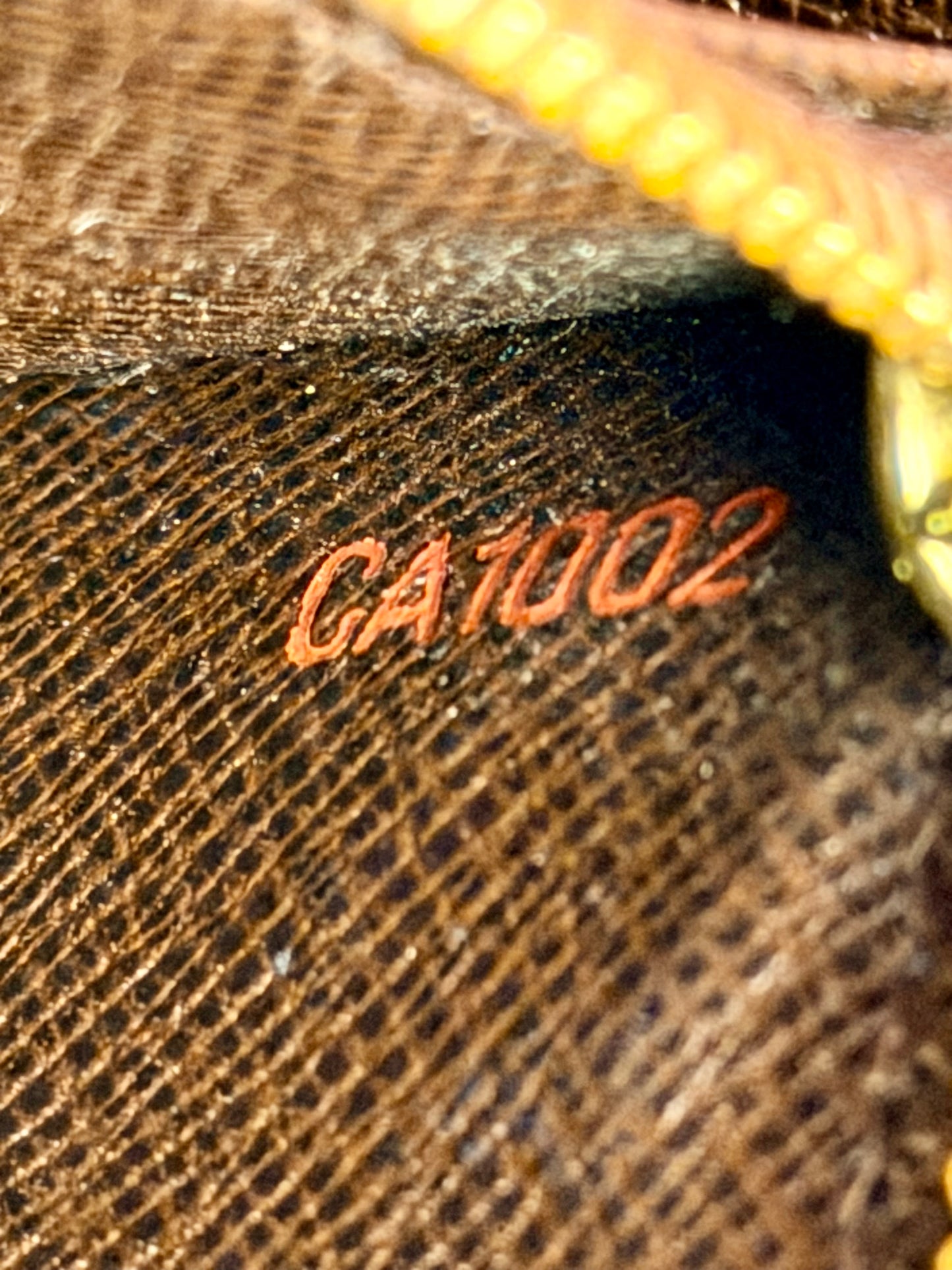 Sarah Wallet in DE (Old Model)