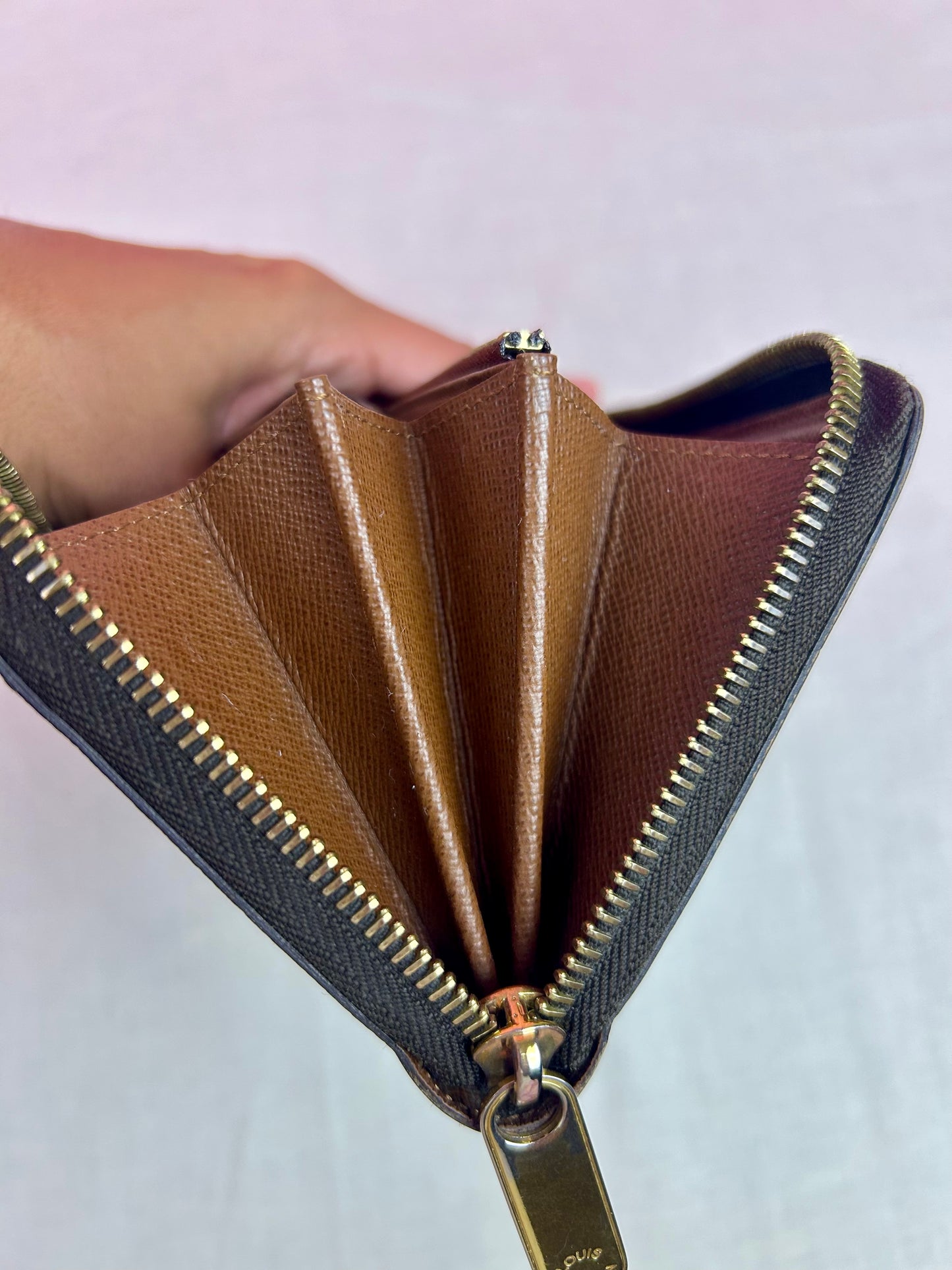 Louis Vuitton Monogram Zippy Wallet