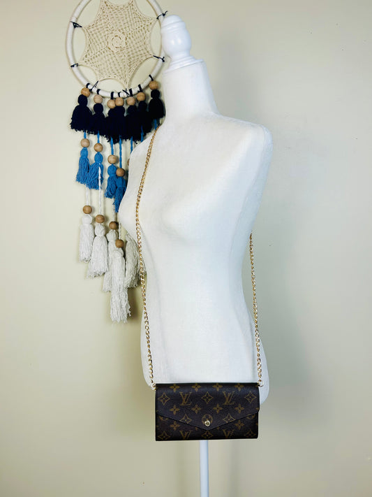 Sarah Wallet NM in Monogram/Rose