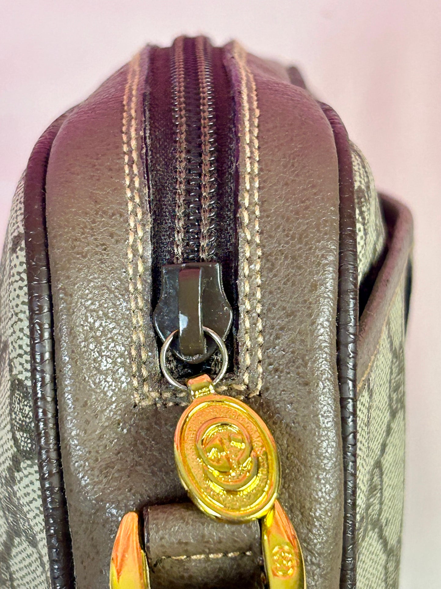 Gucci Vintage Sling Crossbody