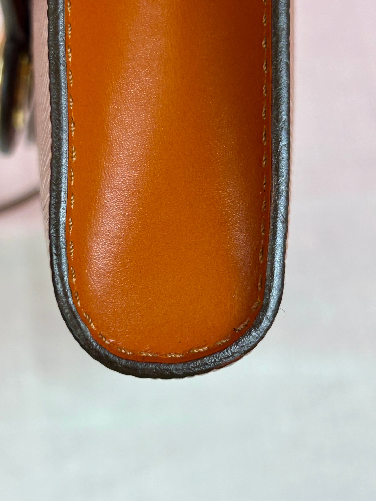 Brown Epi Arche
