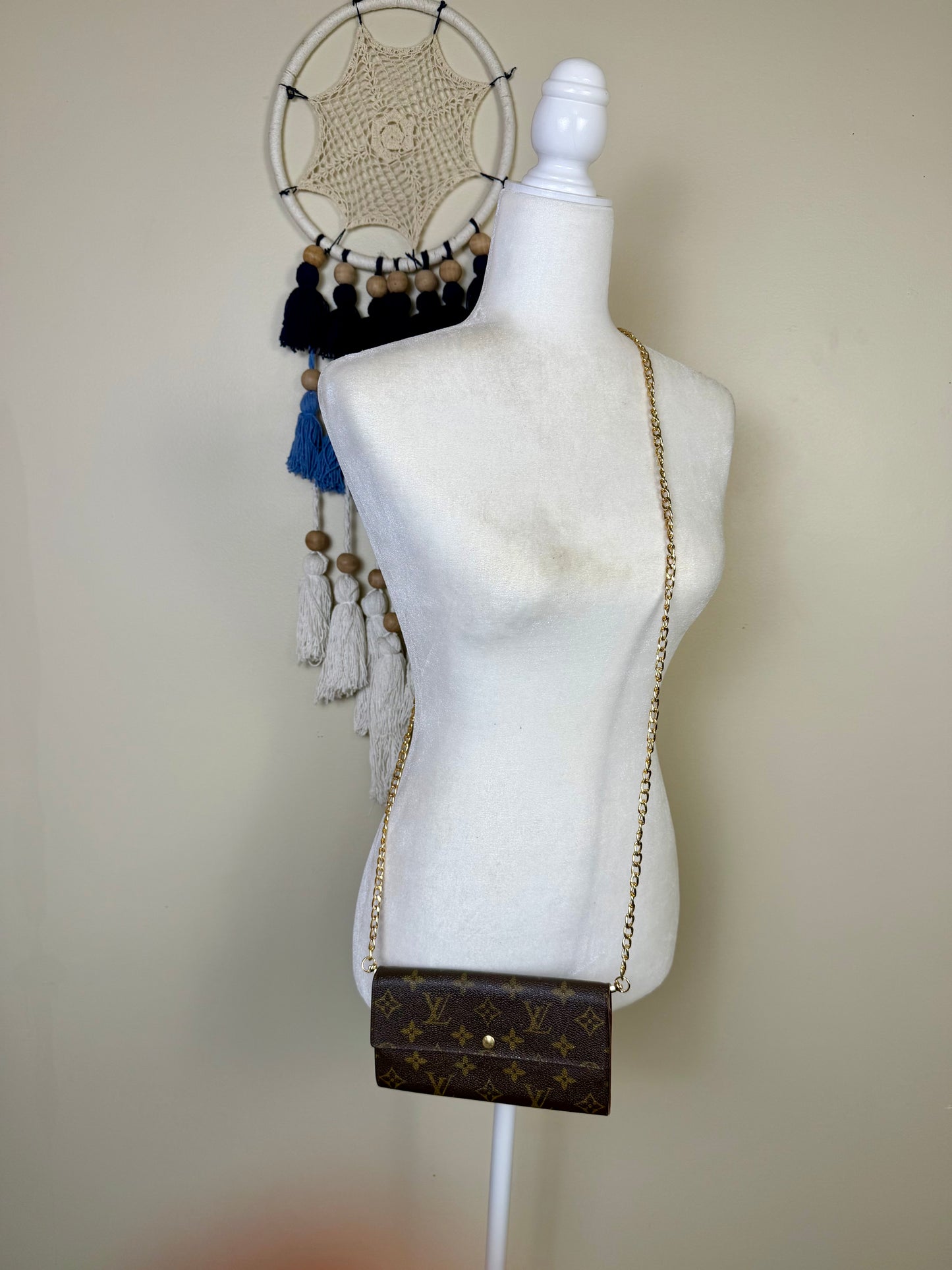 Sarah Wallet in Monogram