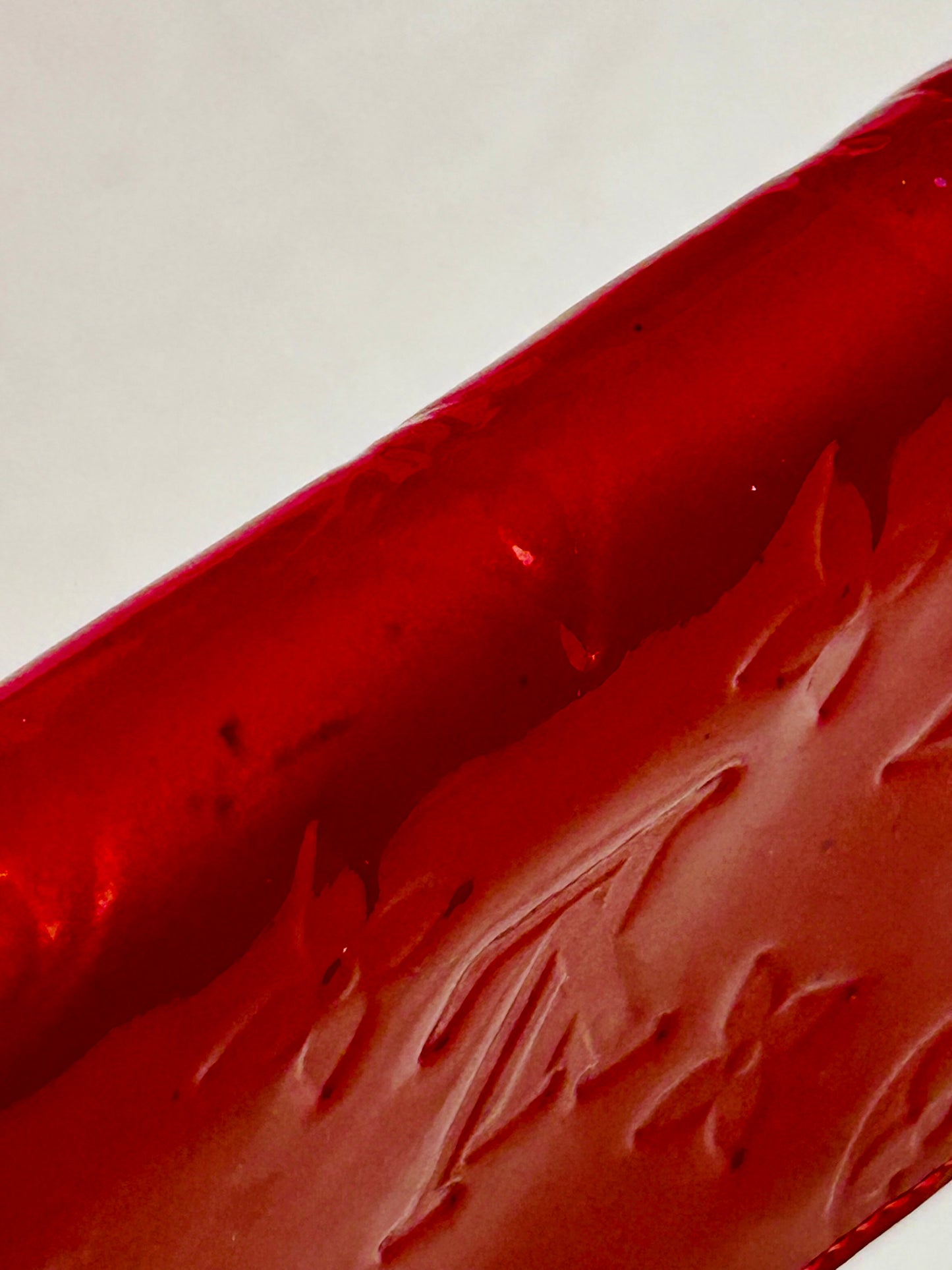 Red Vernis Zippy Card Case