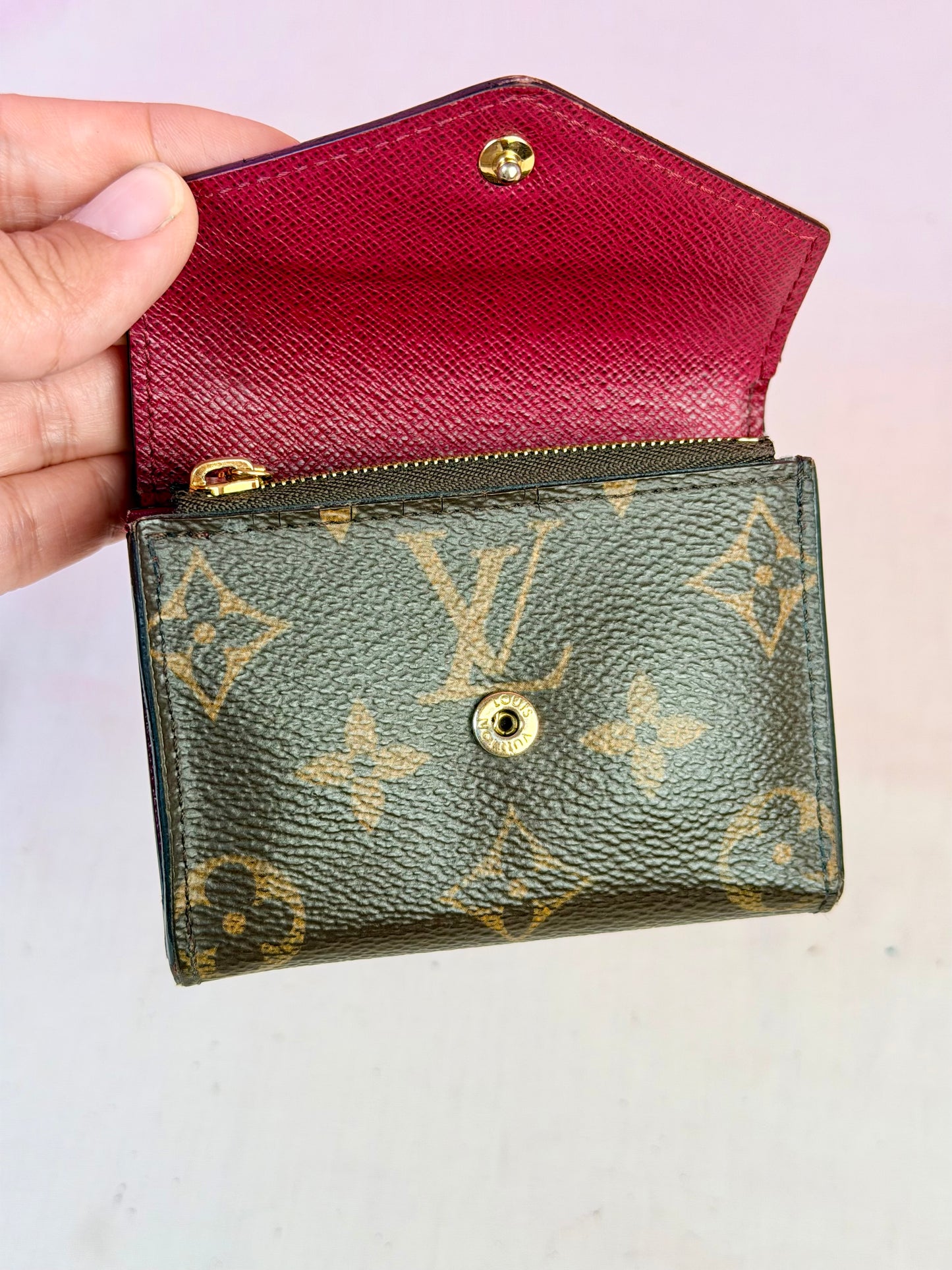Zoe Wallet in Mono/Berry