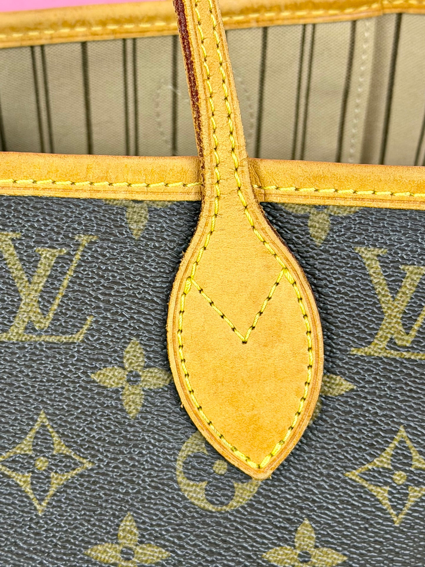 Neverfull MM in Monogram/Beige