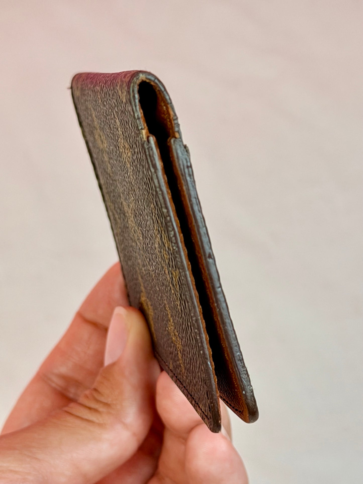 Vertical Card Case