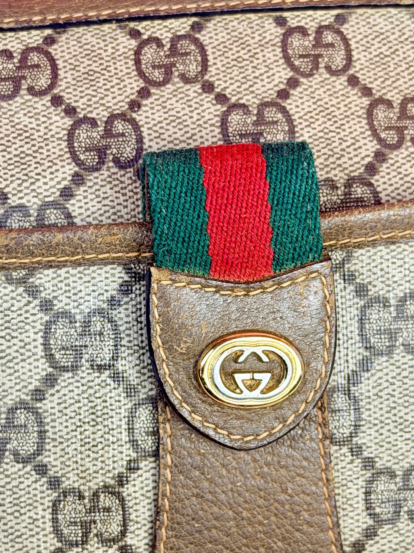 Medium Sherry Line Wedge