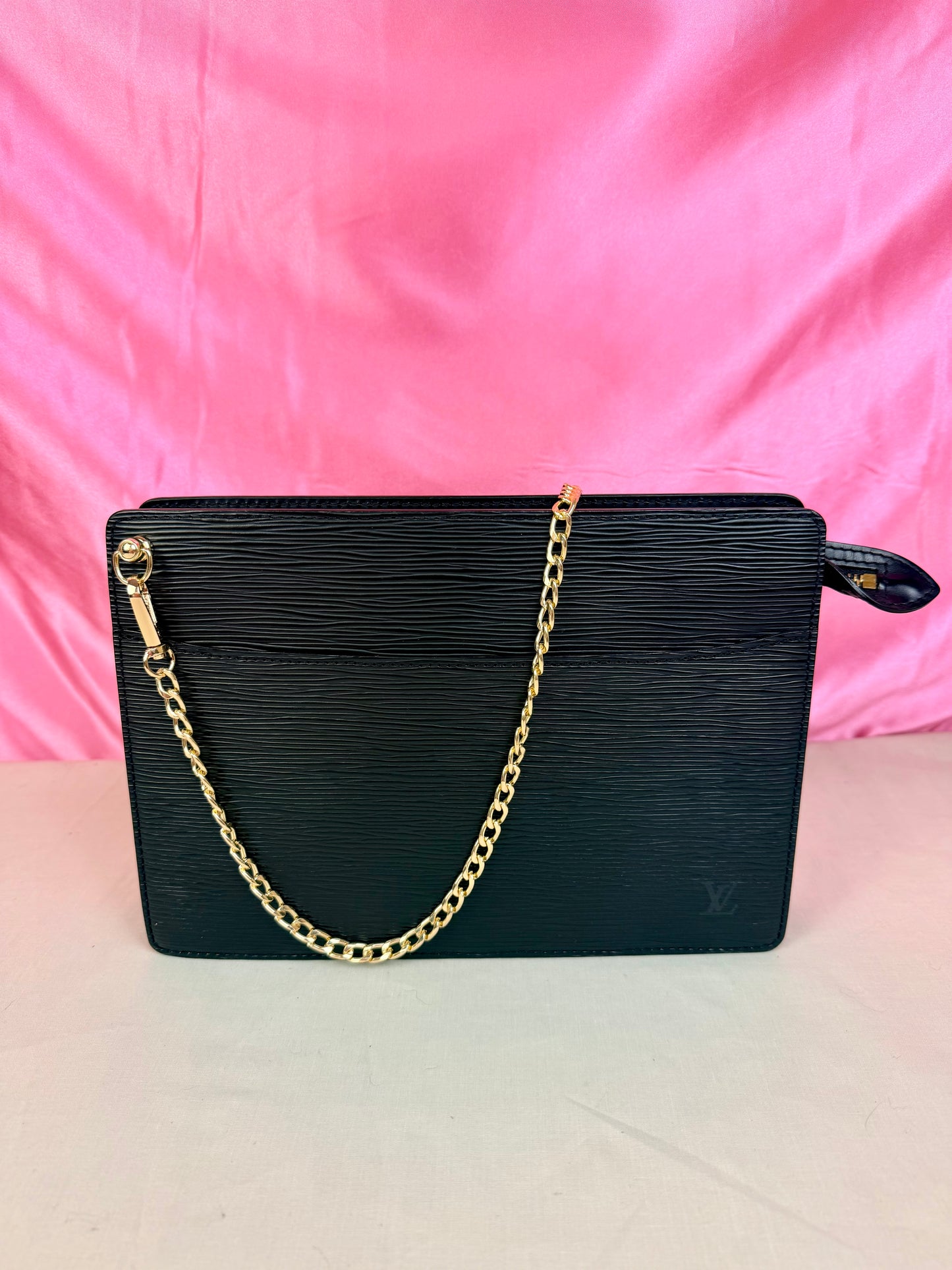 Black Epi Homme Clutch