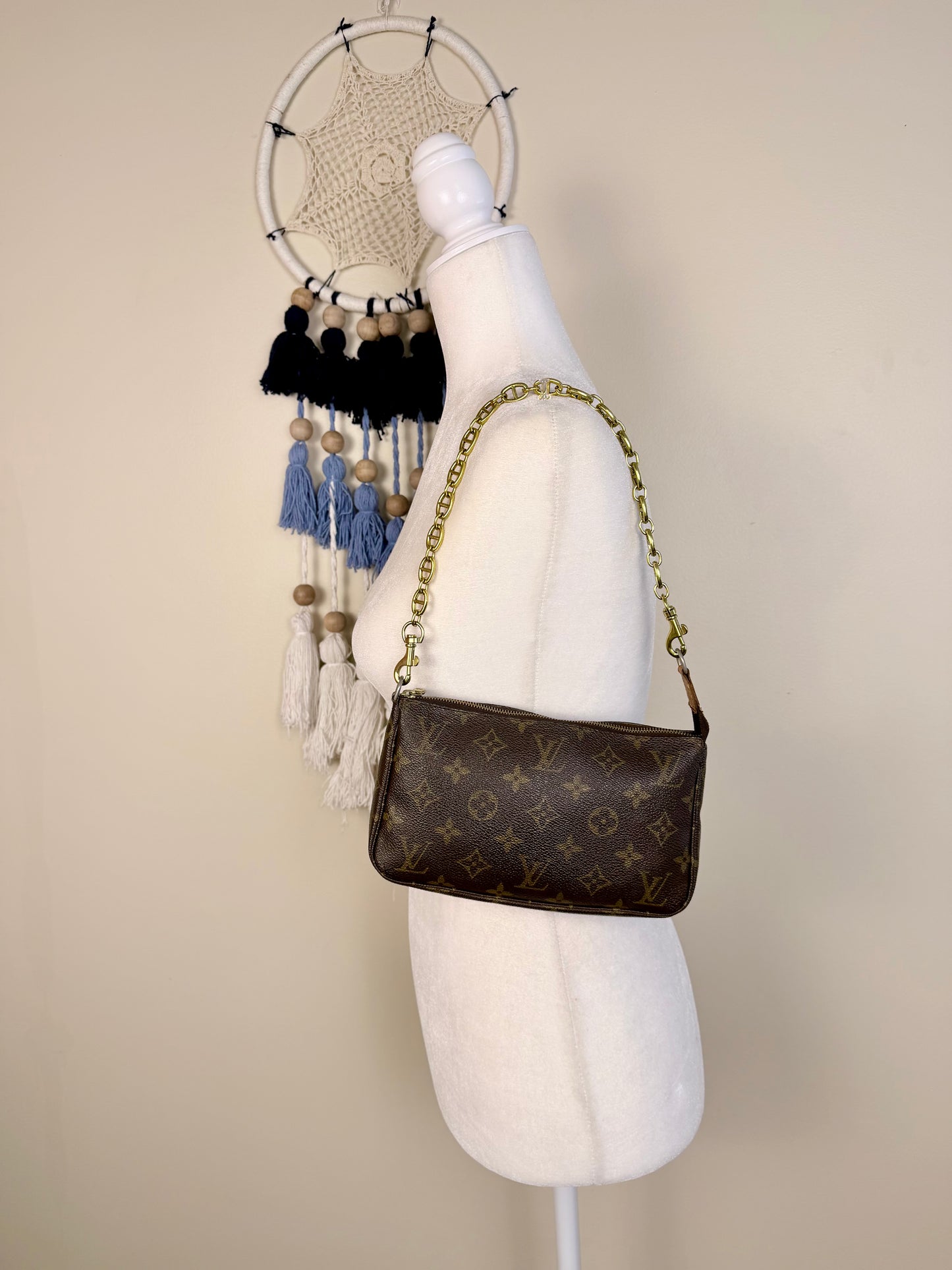 Pochette Accessories