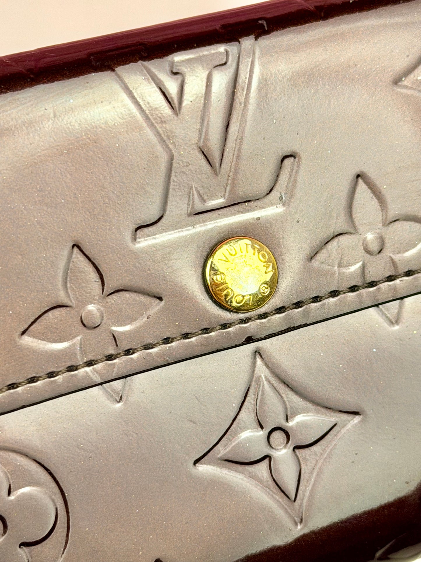 Vernis Compact Wallet