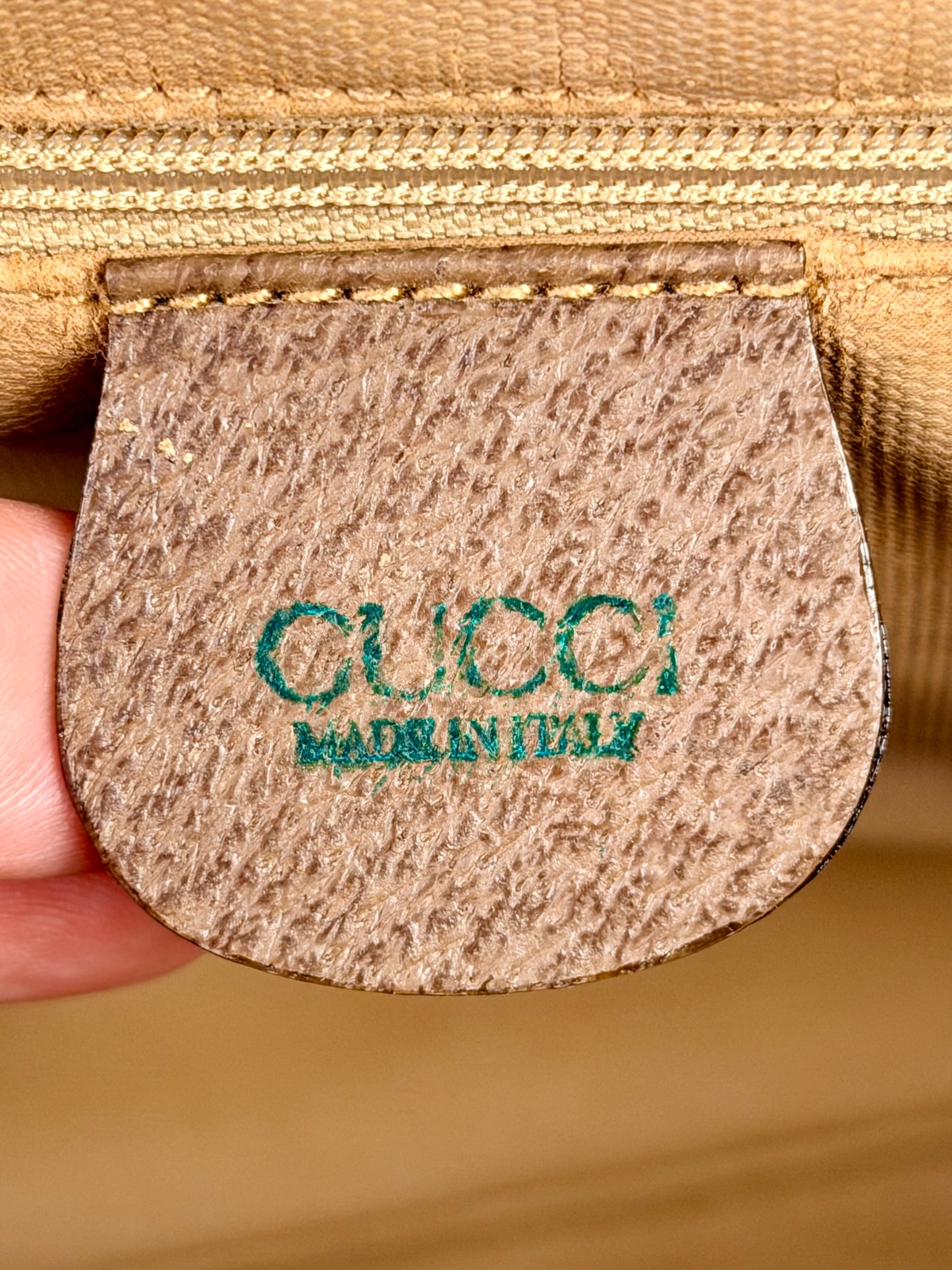 Gucci Supreme Alma