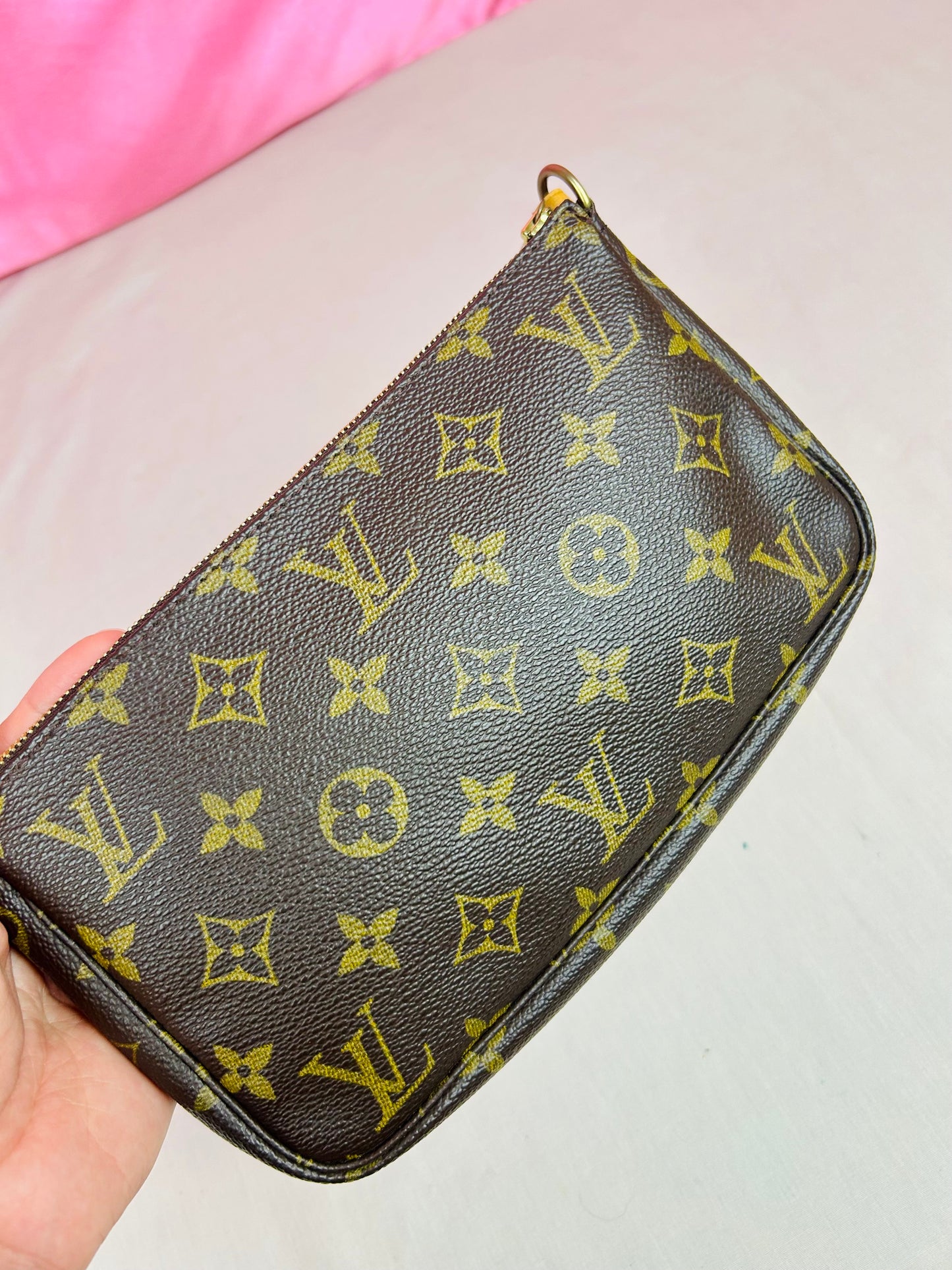 Pochette Accessories