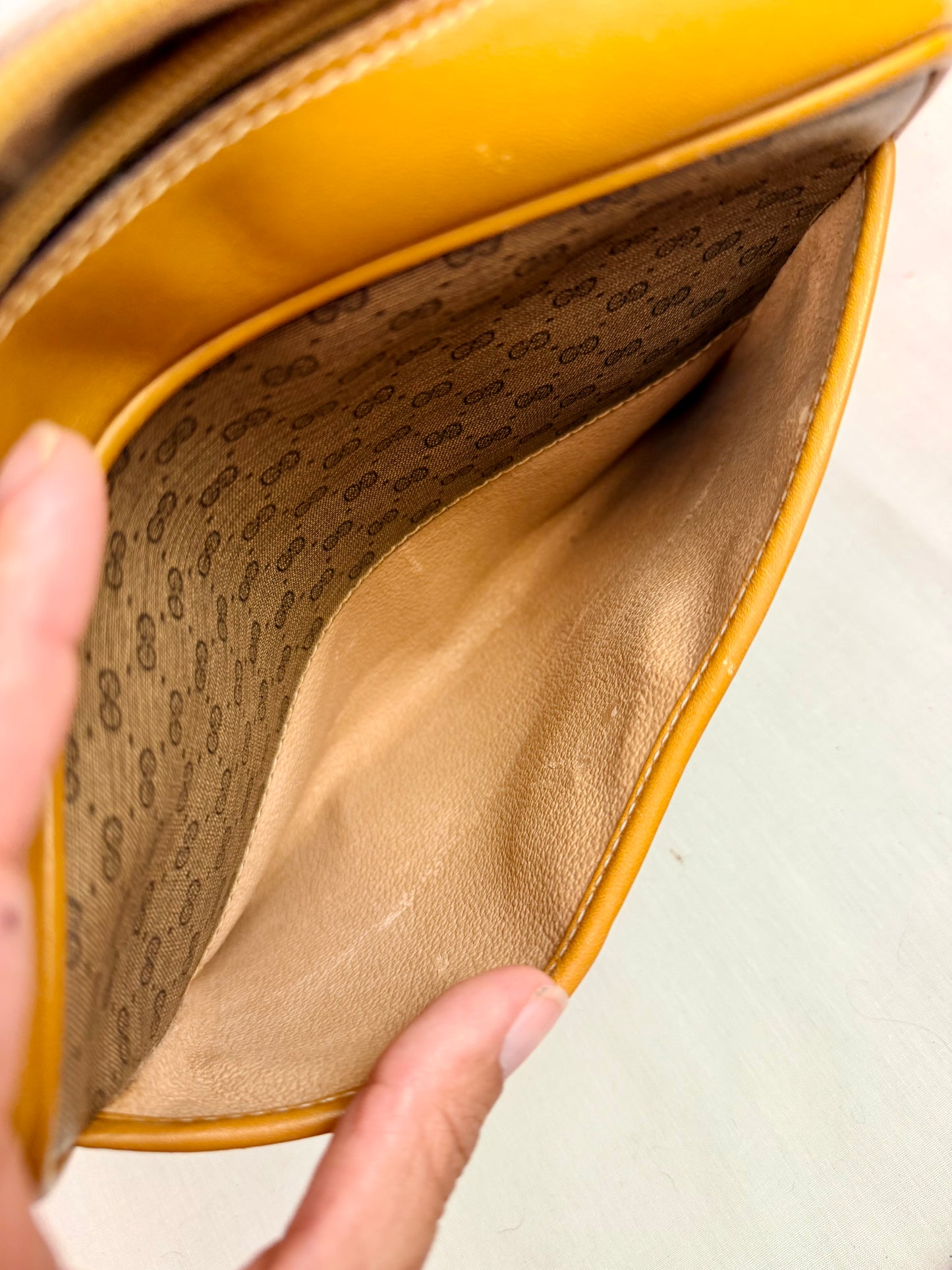 MicroGG Sherry Line with Pouch