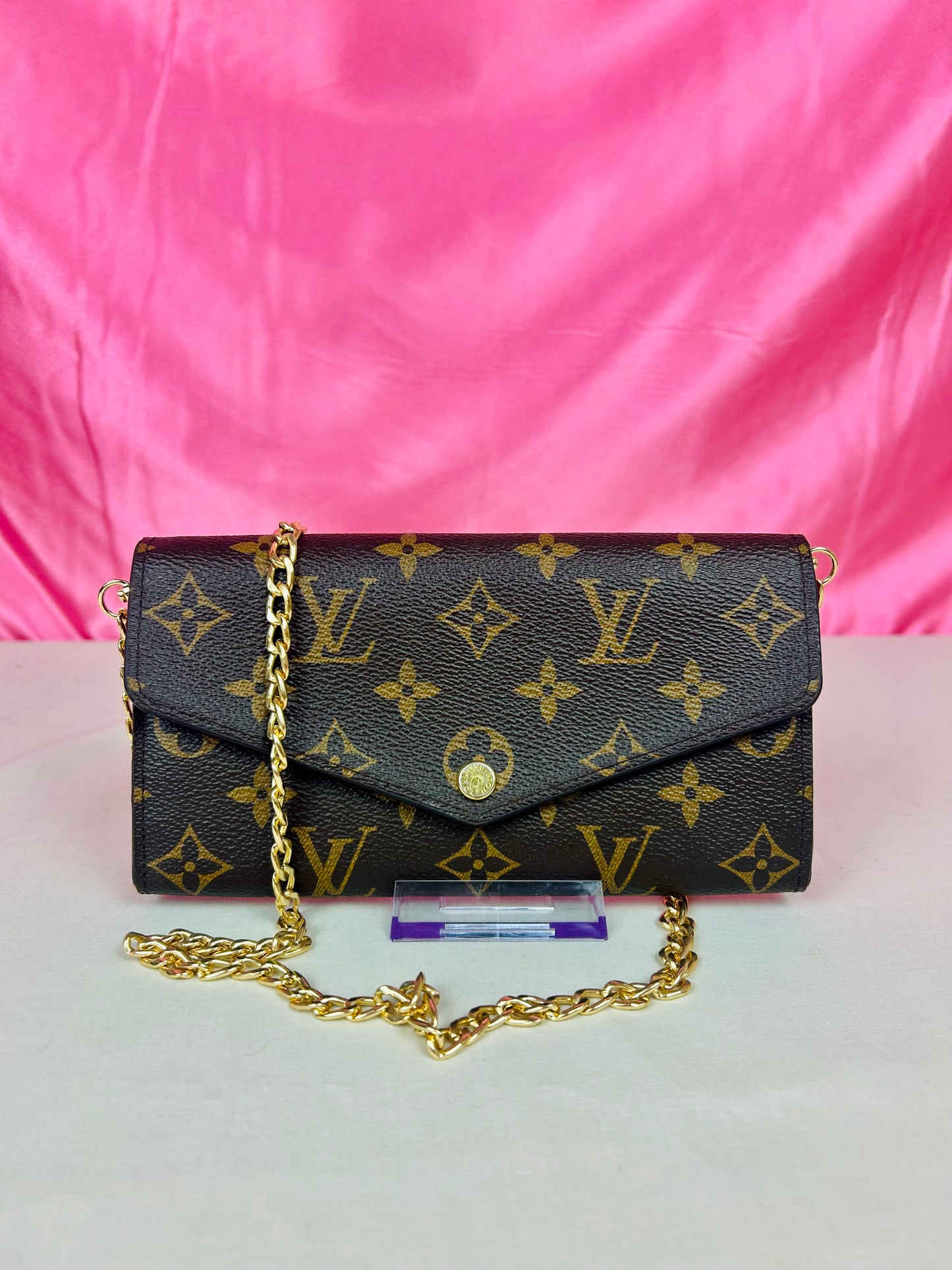 Sarah Wallet NM Monogram/Berry