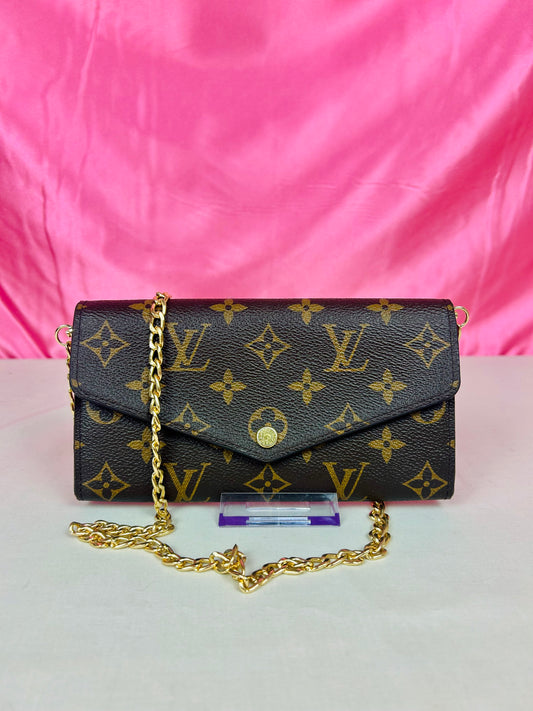 Sarah Wallet NM Monogram/Berry